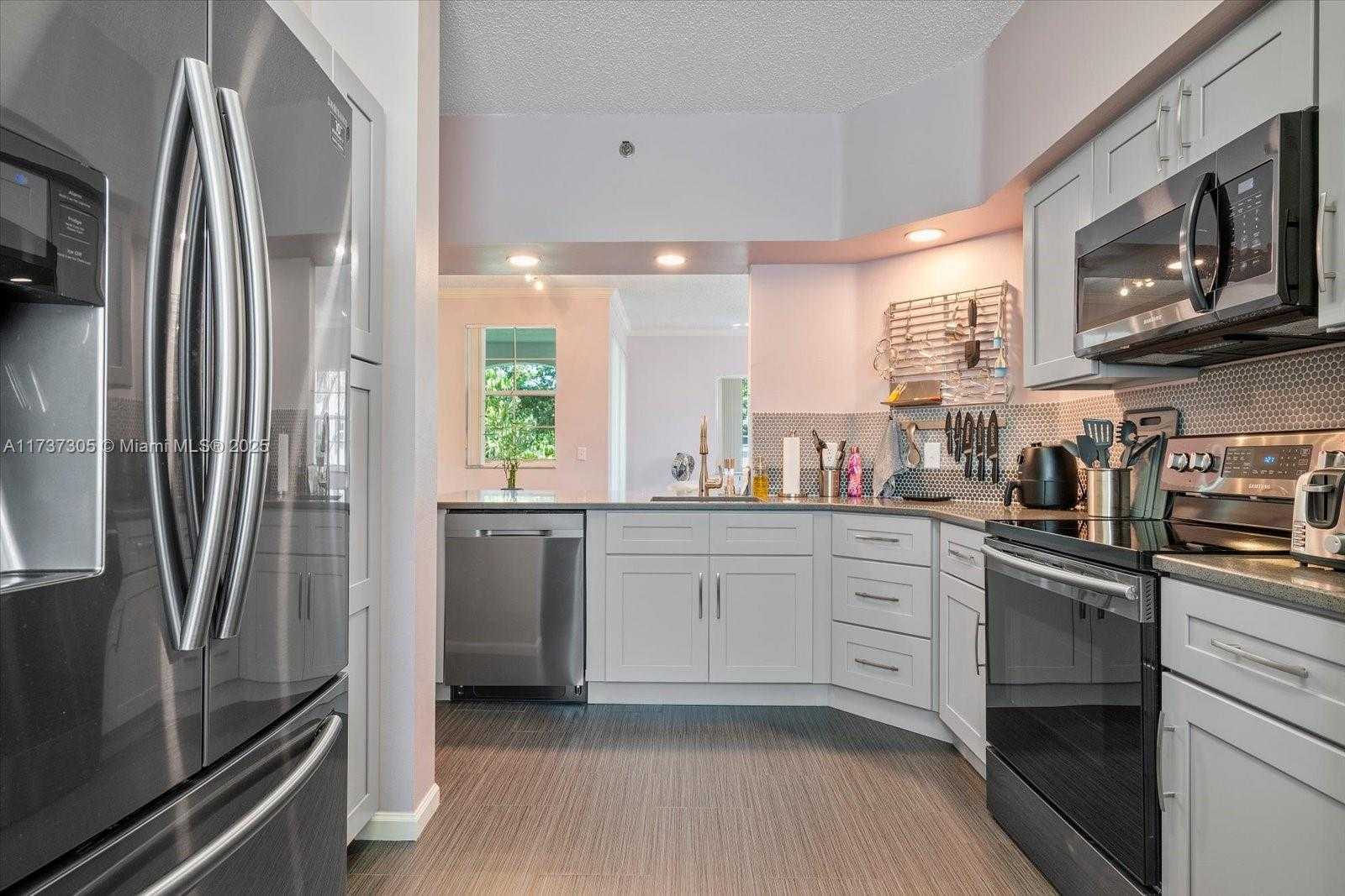 Small Image of 3175 NORTH EAST 184TH ST #3205, Aventura Number 6