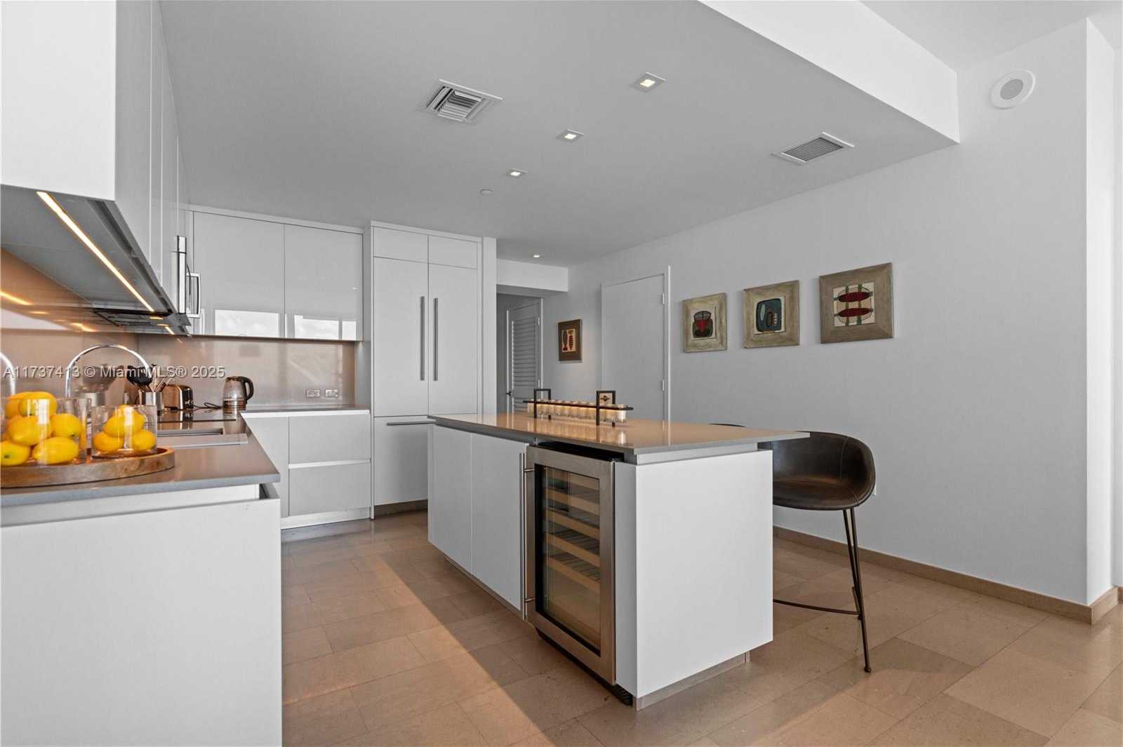 Small Image of 88 SOUTH WEST 7TH ST #2906, Miami Number 13