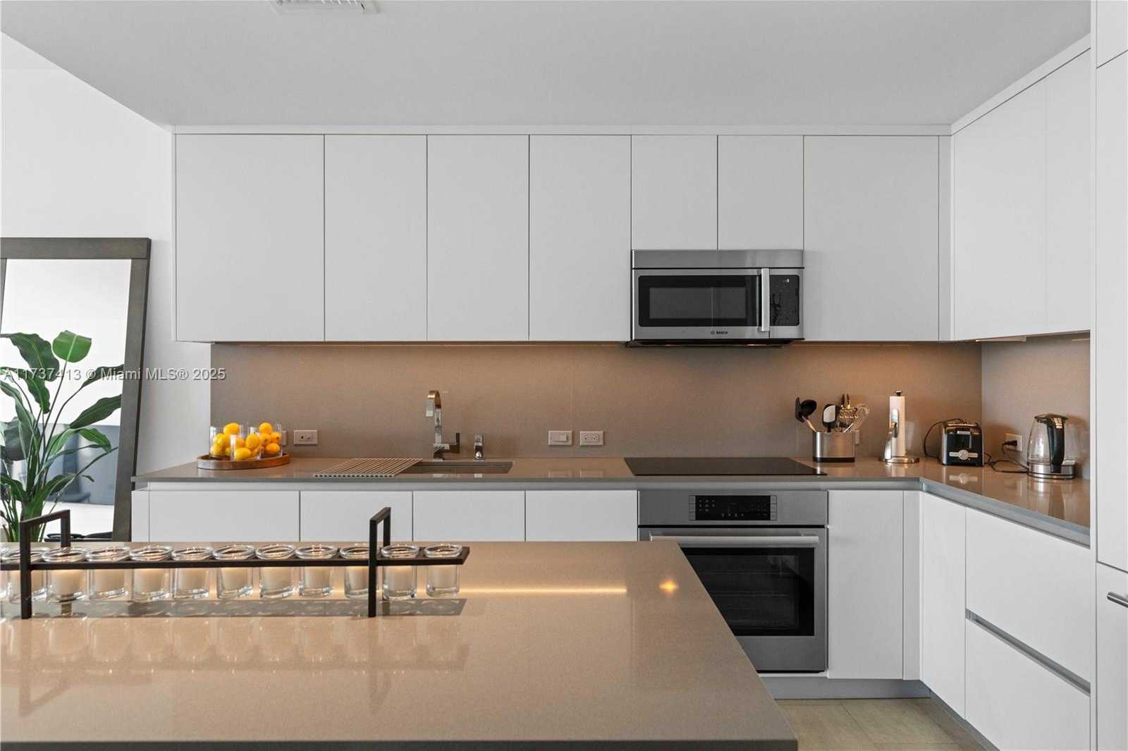 Small Image of 88 SOUTH WEST 7TH ST #2906, Miami Number 14