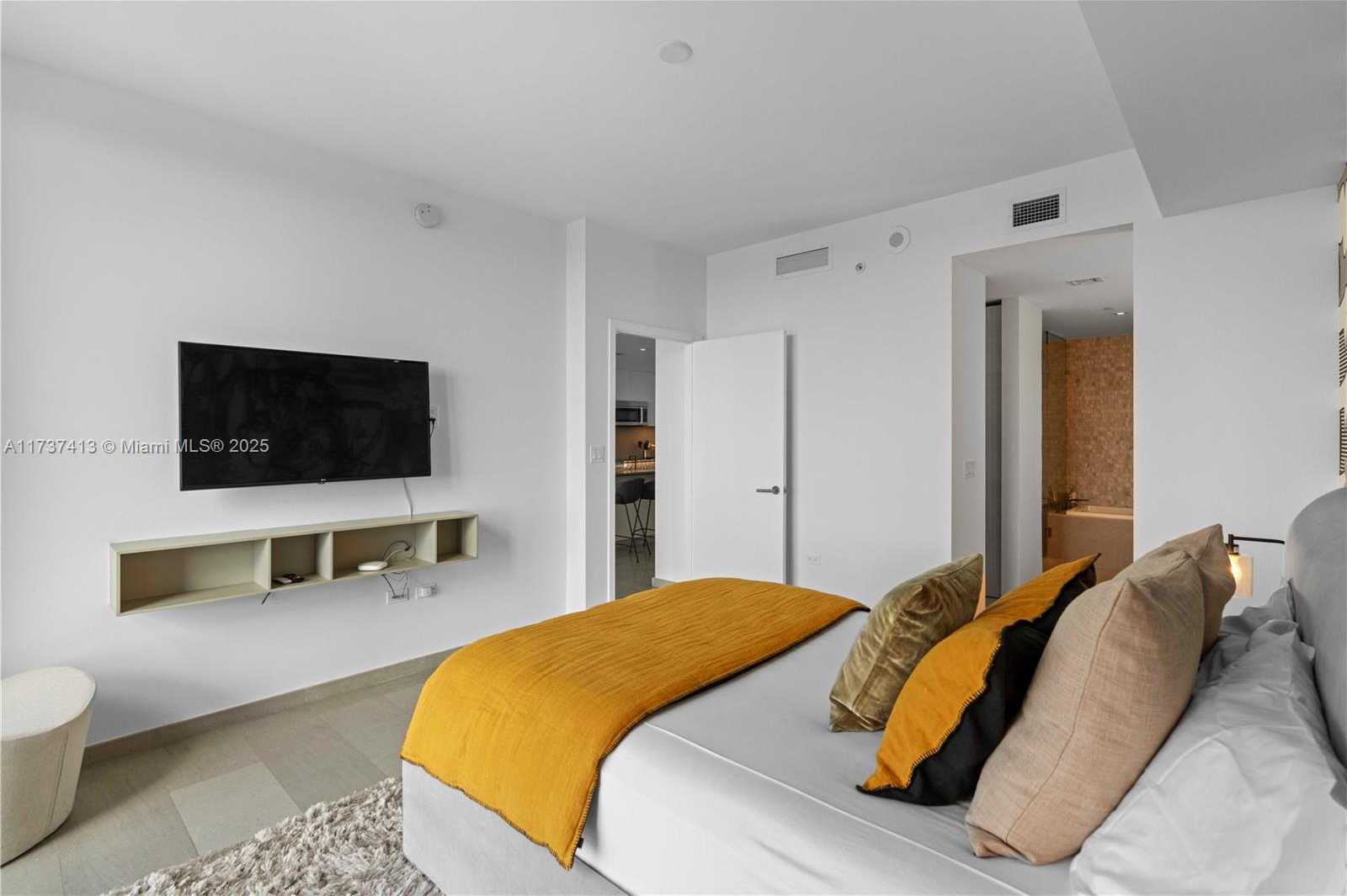 Small Image of 88 SOUTH WEST 7TH ST #2906, Miami Number 19