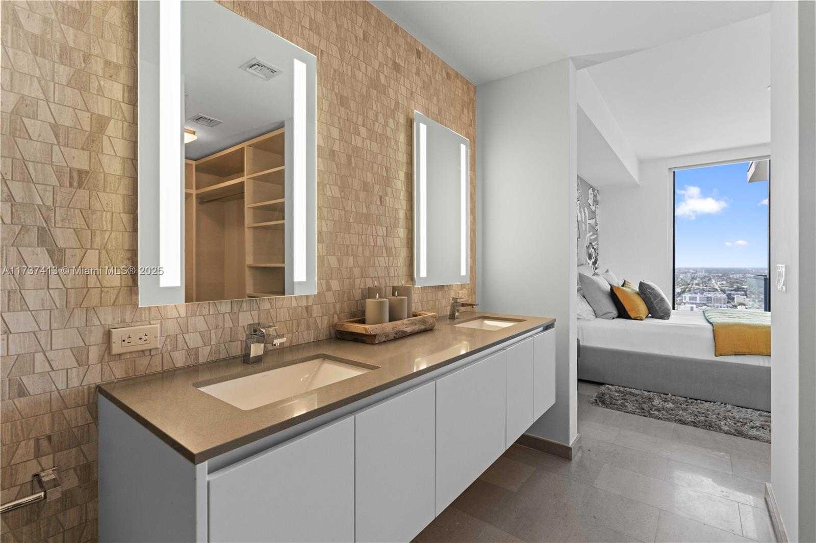 Small Image of 88 SOUTH WEST 7TH ST #2906, Miami Number 25