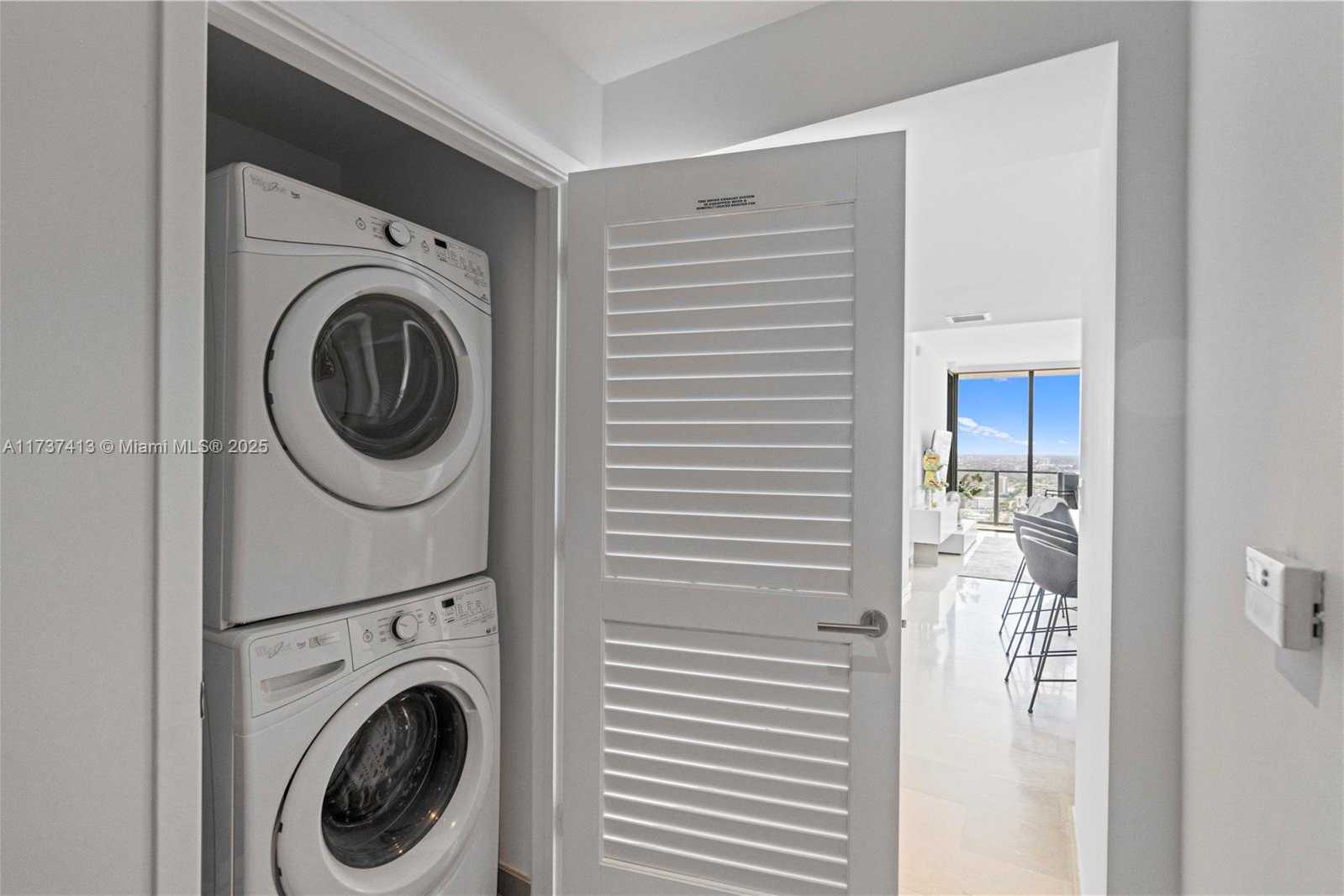 Small Image of 88 SOUTH WEST 7TH ST #2906, Miami Number 30