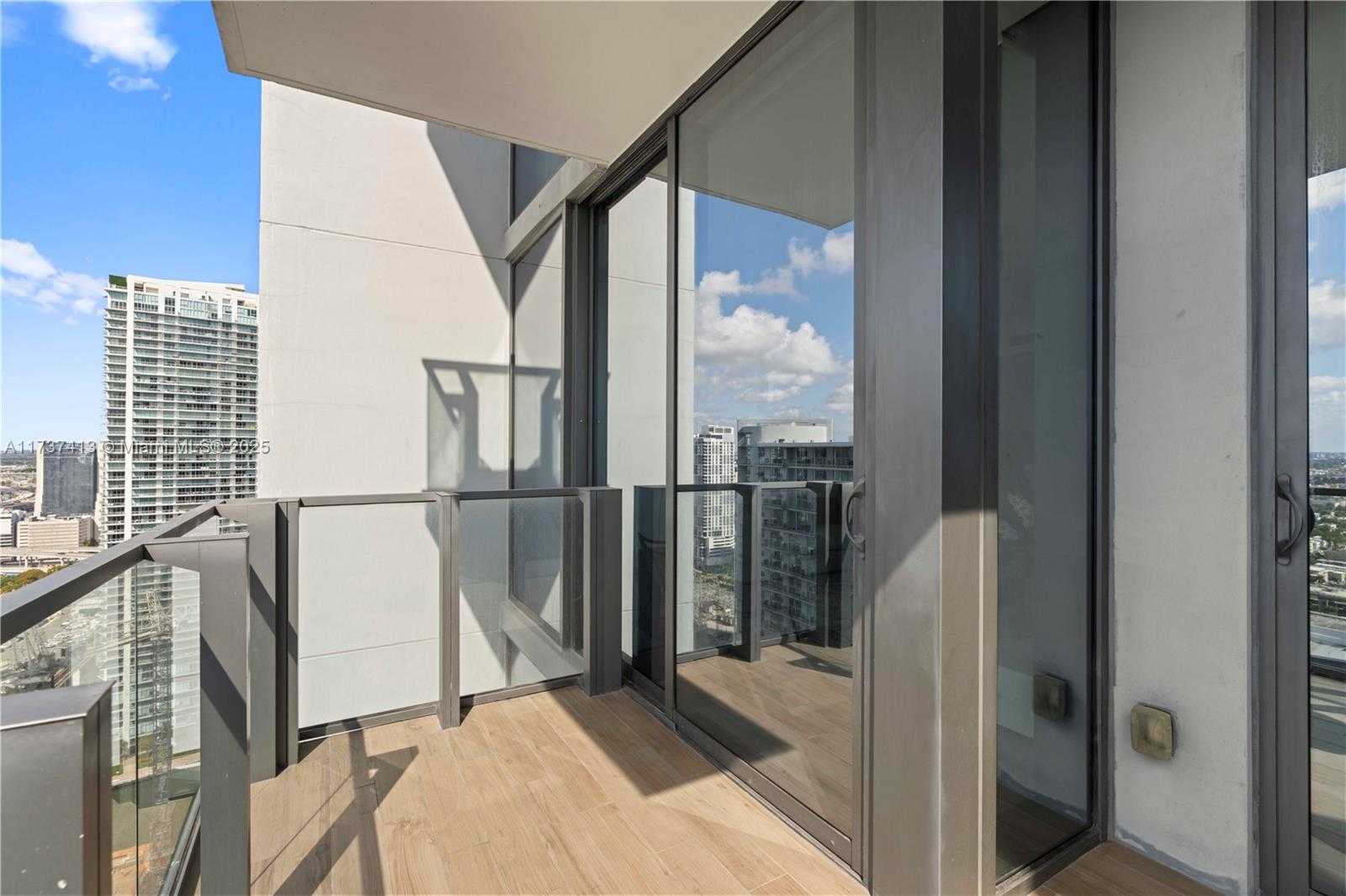 Small Image of 88 SOUTH WEST 7TH ST #2906, Miami Number 4