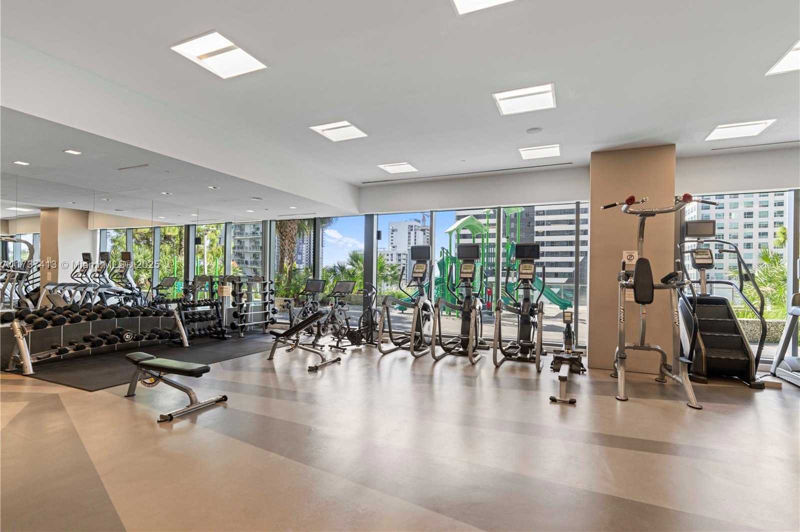 Small Image of 88 SOUTH WEST 7TH ST #2906, Miami Number 40