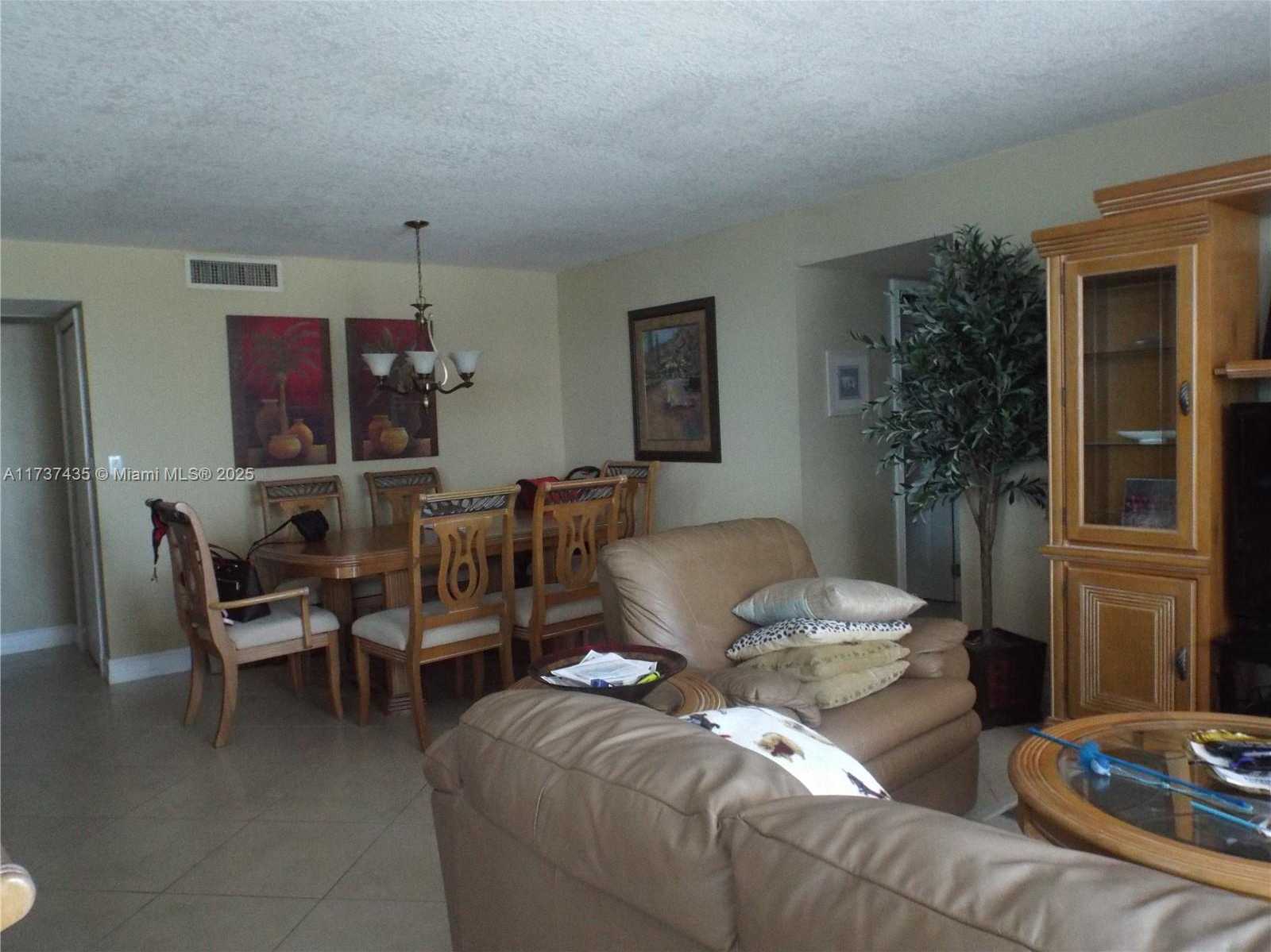 Small Image of 1890 SOUTH OCEAN DR #504, Hallandale Beach Number 10