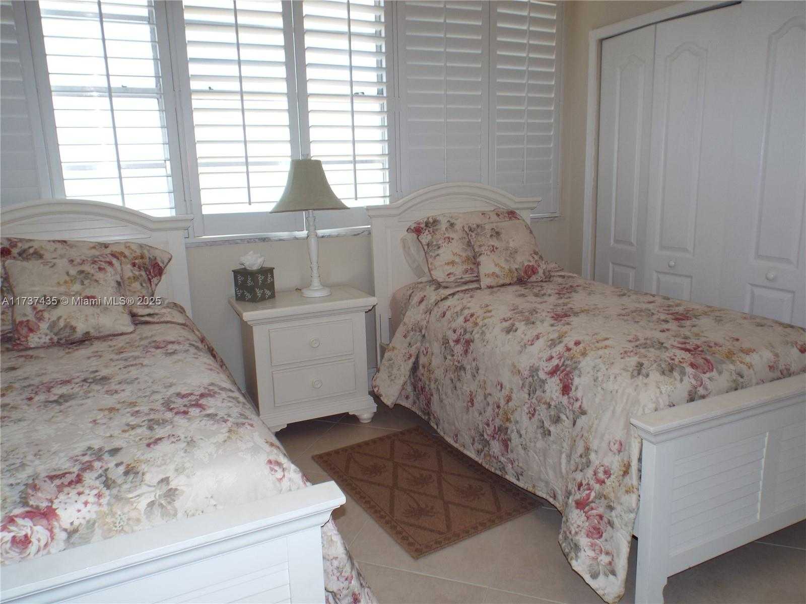 Small Image of 1890 SOUTH OCEAN DR #504, Hallandale Beach Number 27