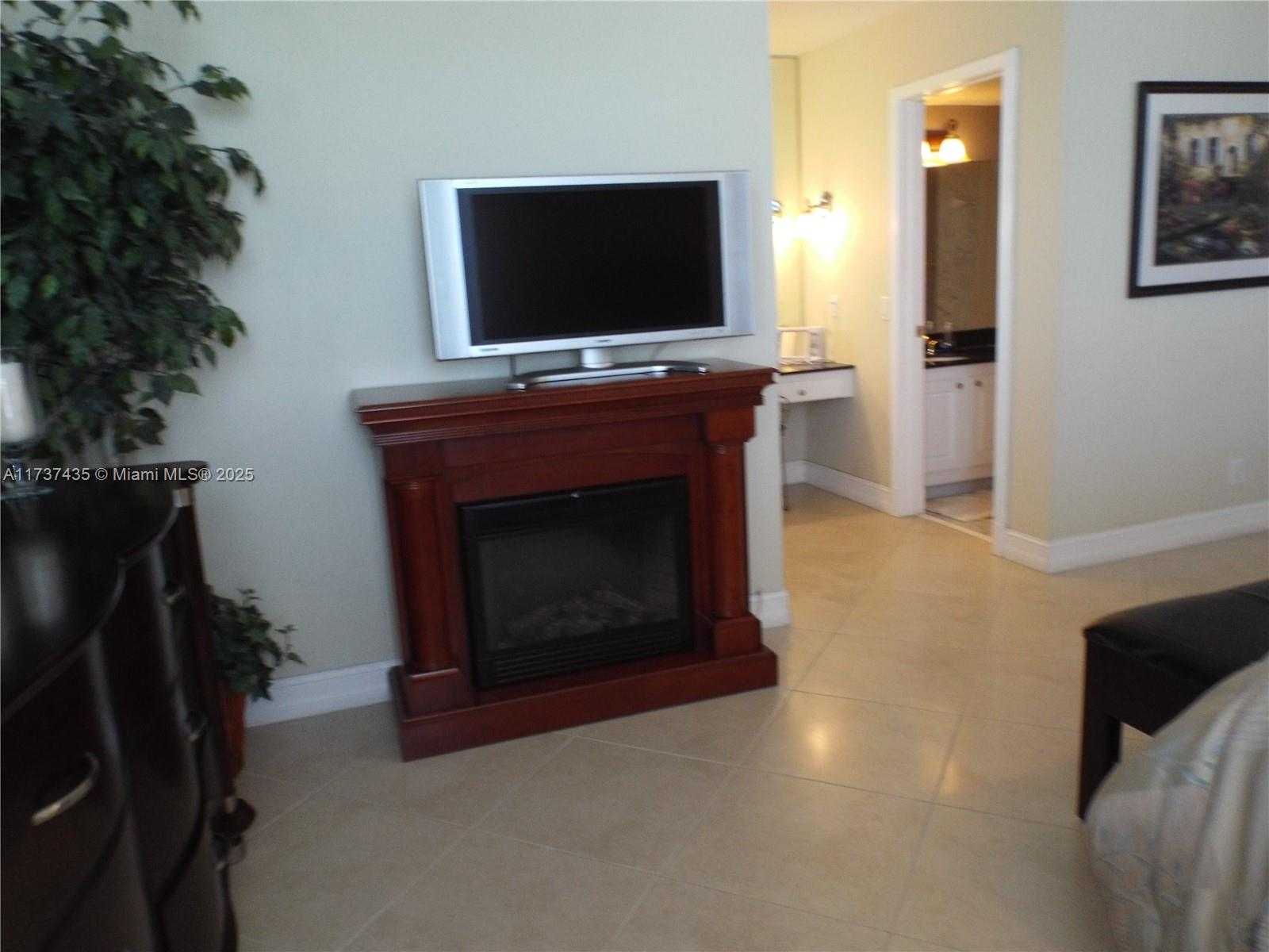 Small Image of 1890 SOUTH OCEAN DR #504, Hallandale Beach Number 29