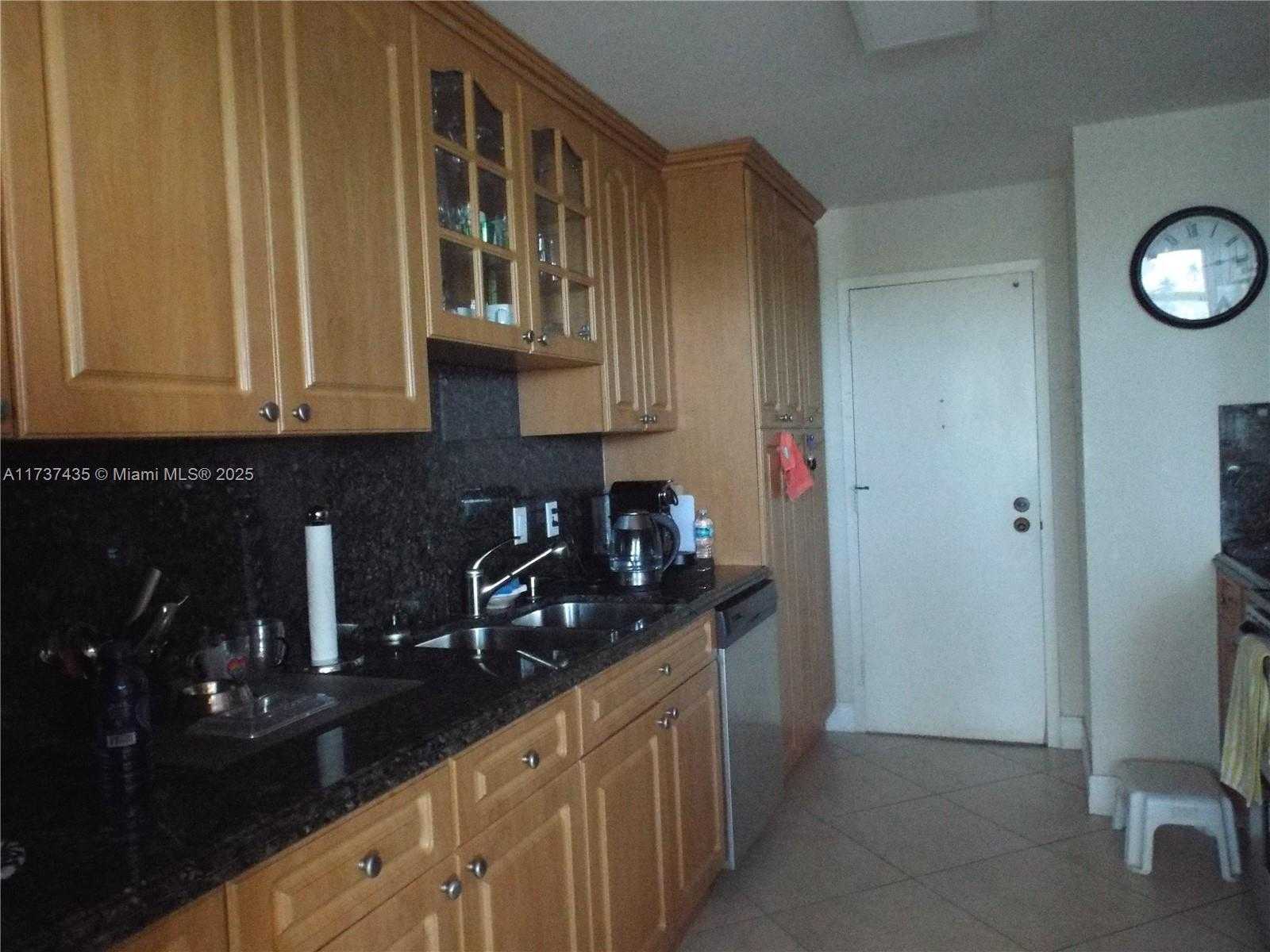 Small Image of 1890 SOUTH OCEAN DR #504, Hallandale Beach Number 5