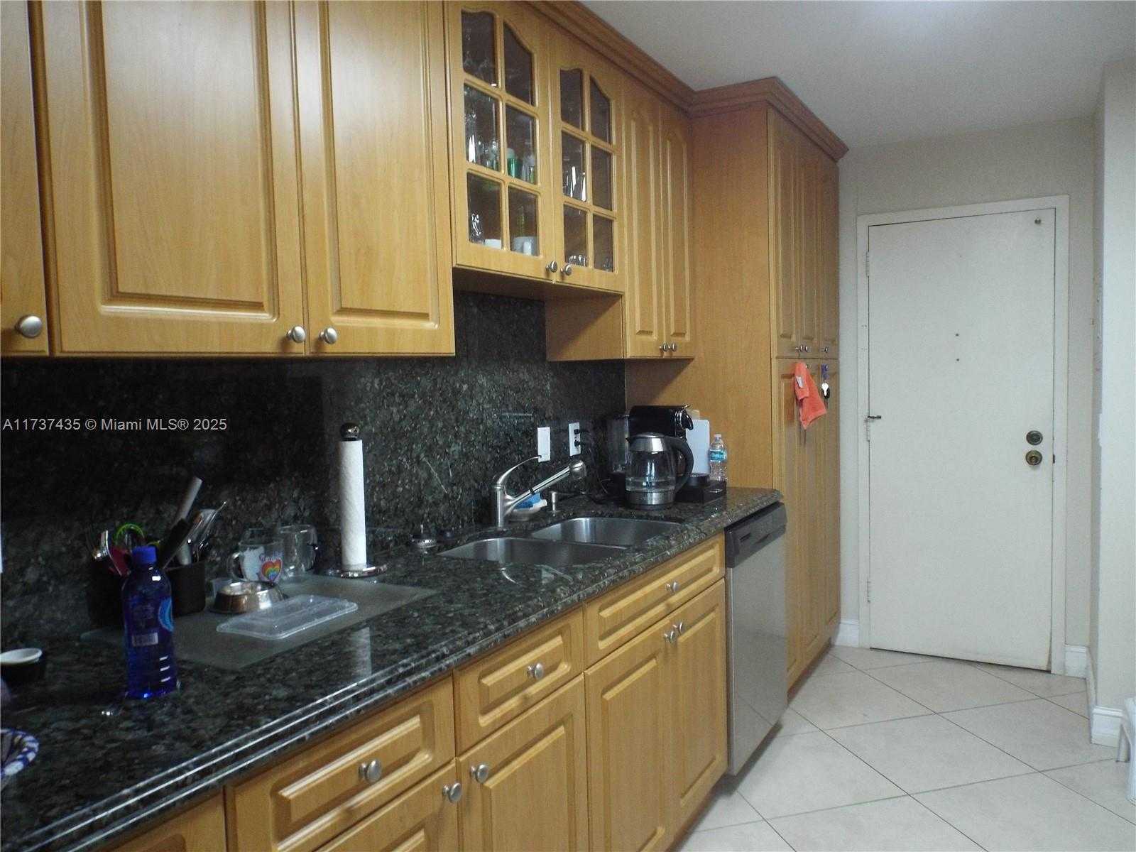 Small Image of 1890 SOUTH OCEAN DR #504, Hallandale Beach Number 8