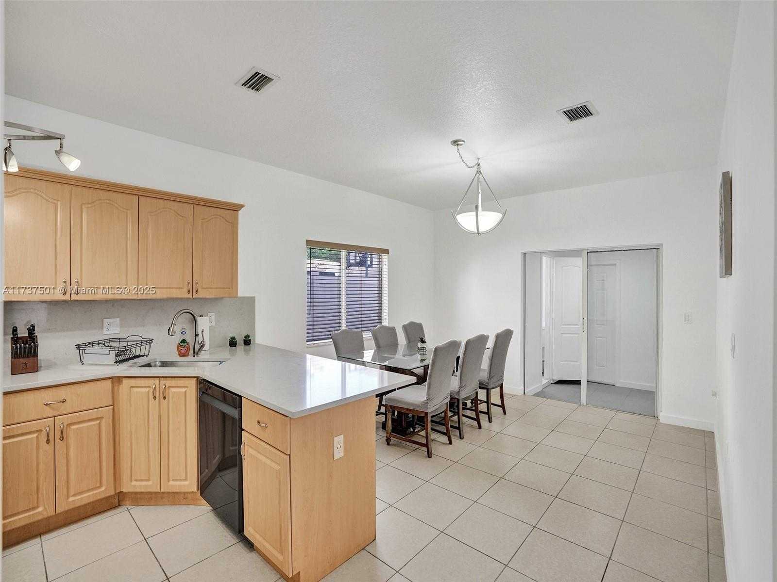 Small Image of 12031 NORTH WEST 5TH AVE, Miami Number 10