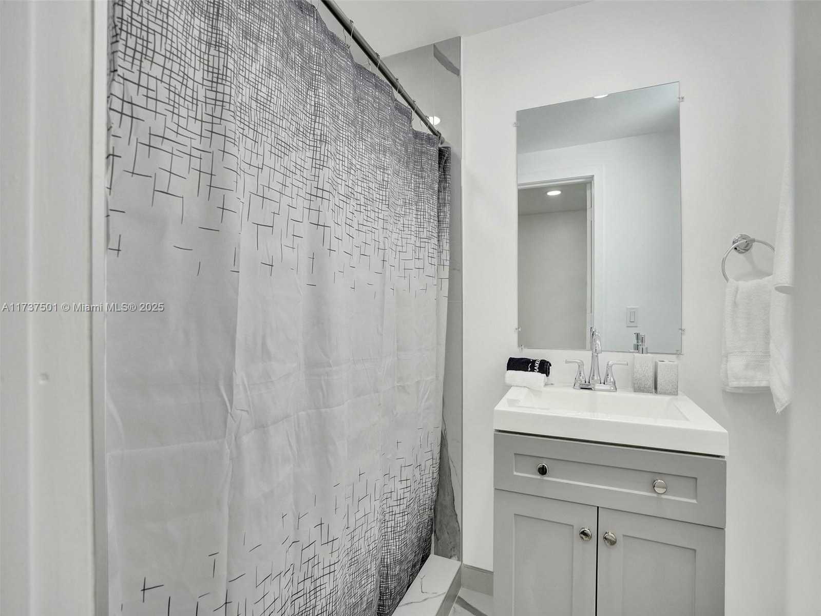 Small Image of 12031 NORTH WEST 5TH AVE, Miami Number 17