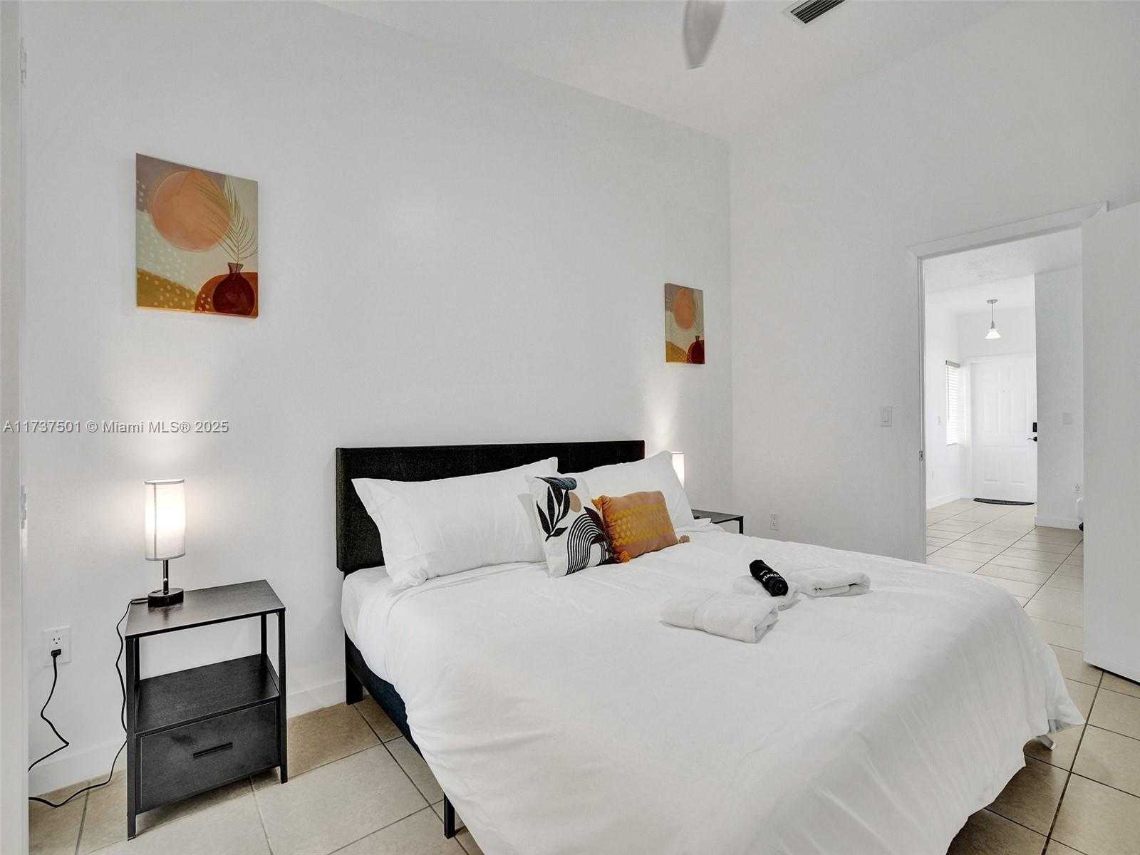 Small Image of 12031 NORTH WEST 5TH AVE, Miami Number 20