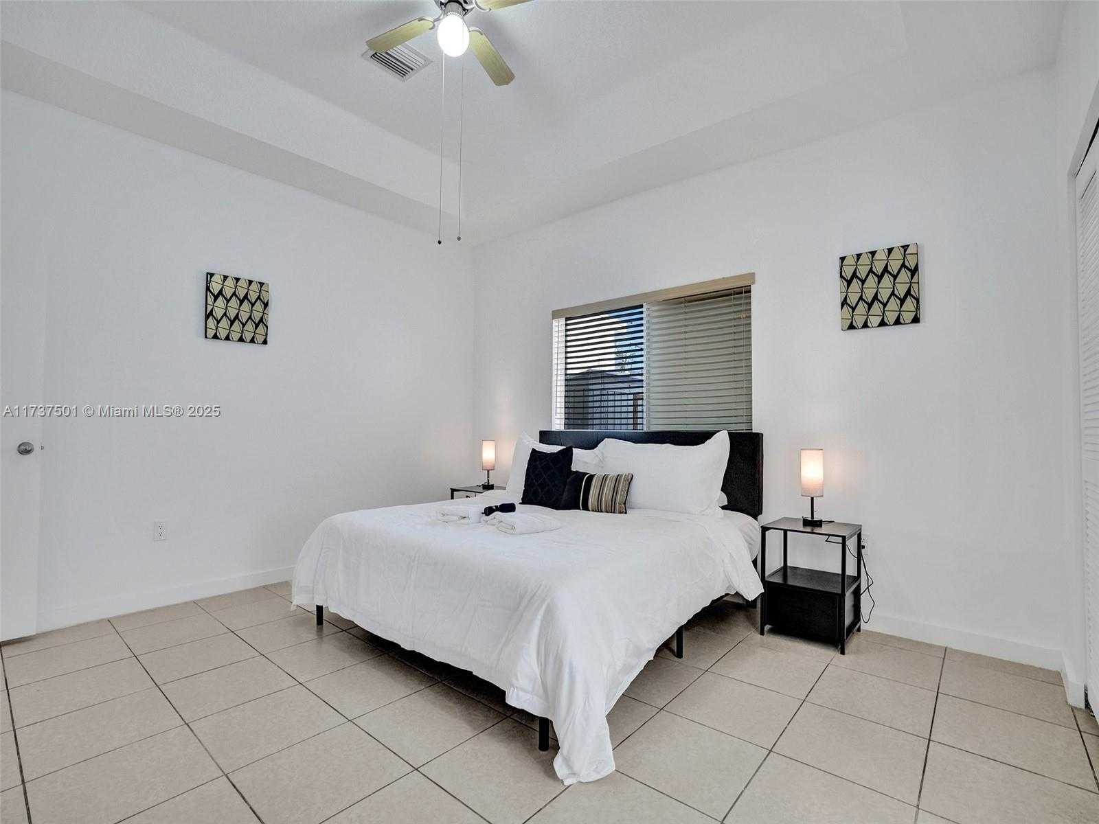 Small Image of 12031 NORTH WEST 5TH AVE, Miami Number 29