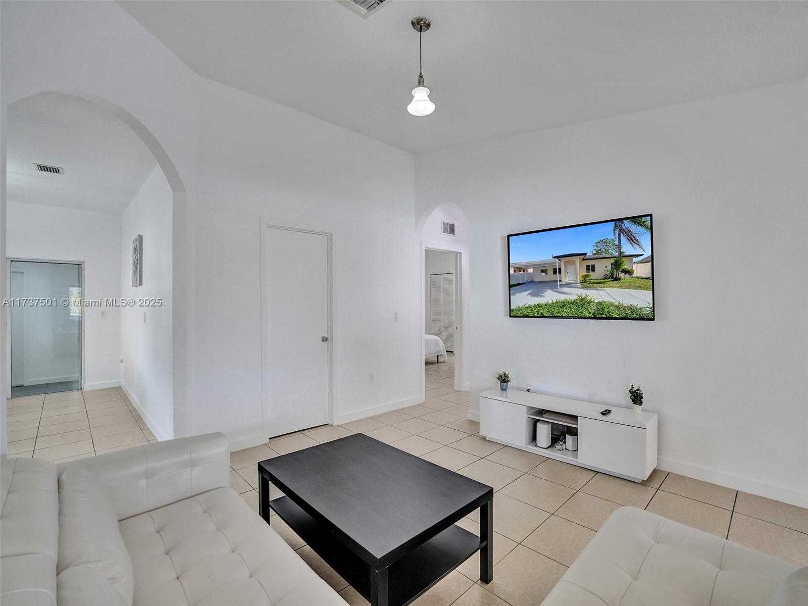 Small Image of 12031 NORTH WEST 5TH AVE, Miami Number 3