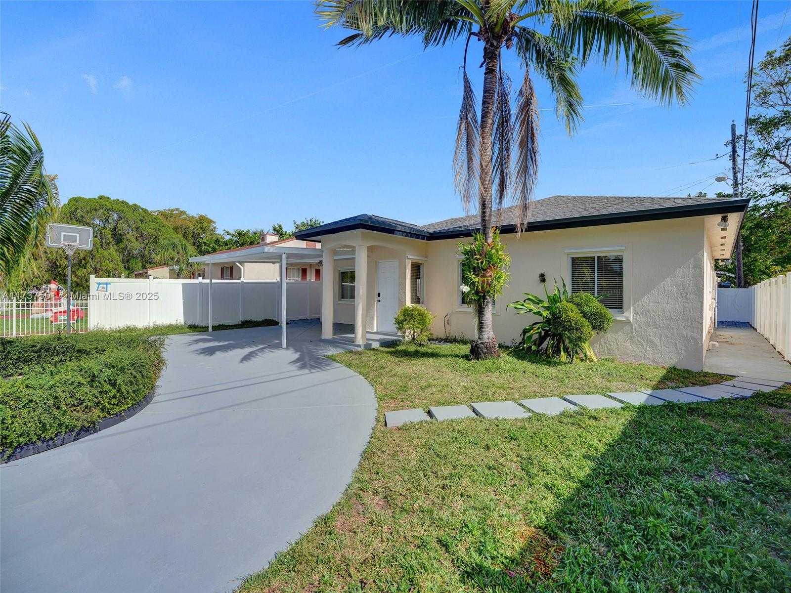 Small Image of 12031 NORTH WEST 5TH AVE, Miami Number 49
