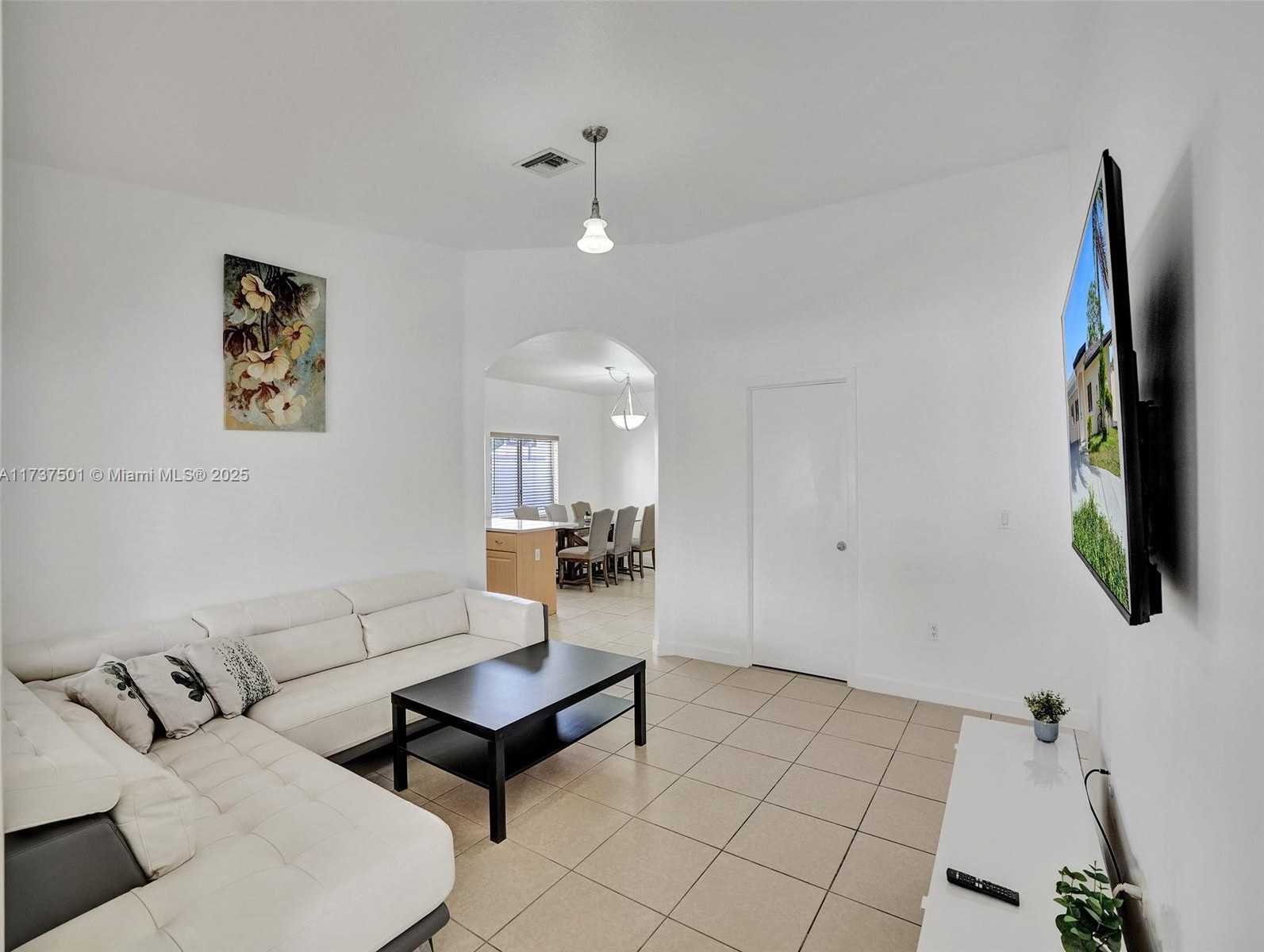Small Image of 12031 NORTH WEST 5TH AVE, Miami Number 5