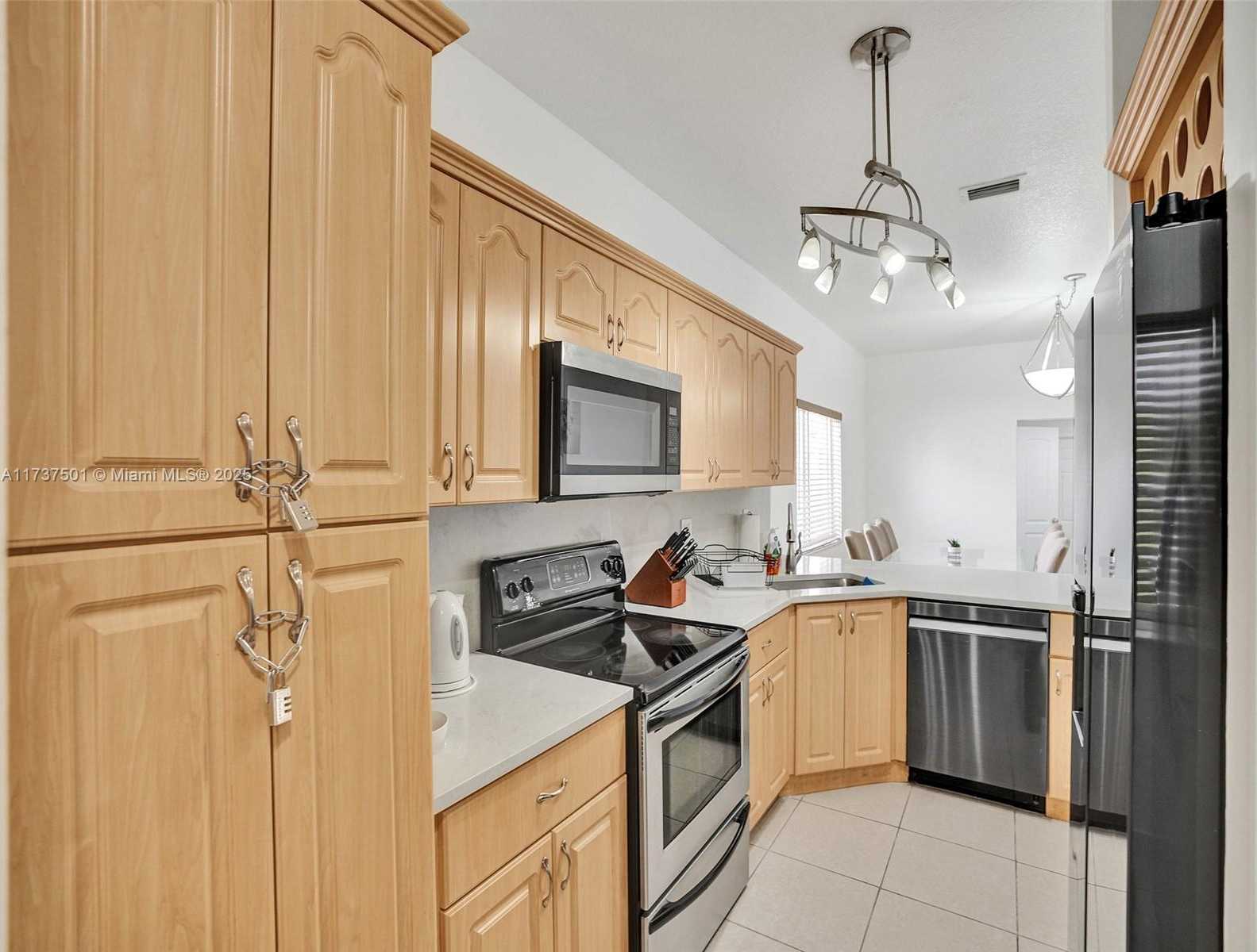 Small Image of 12031 NORTH WEST 5TH AVE, Miami Number 7