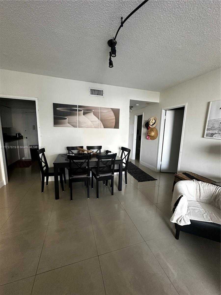 Small Image of 3505 SOUTH OCEAN DR #411, Hollywood Number 4