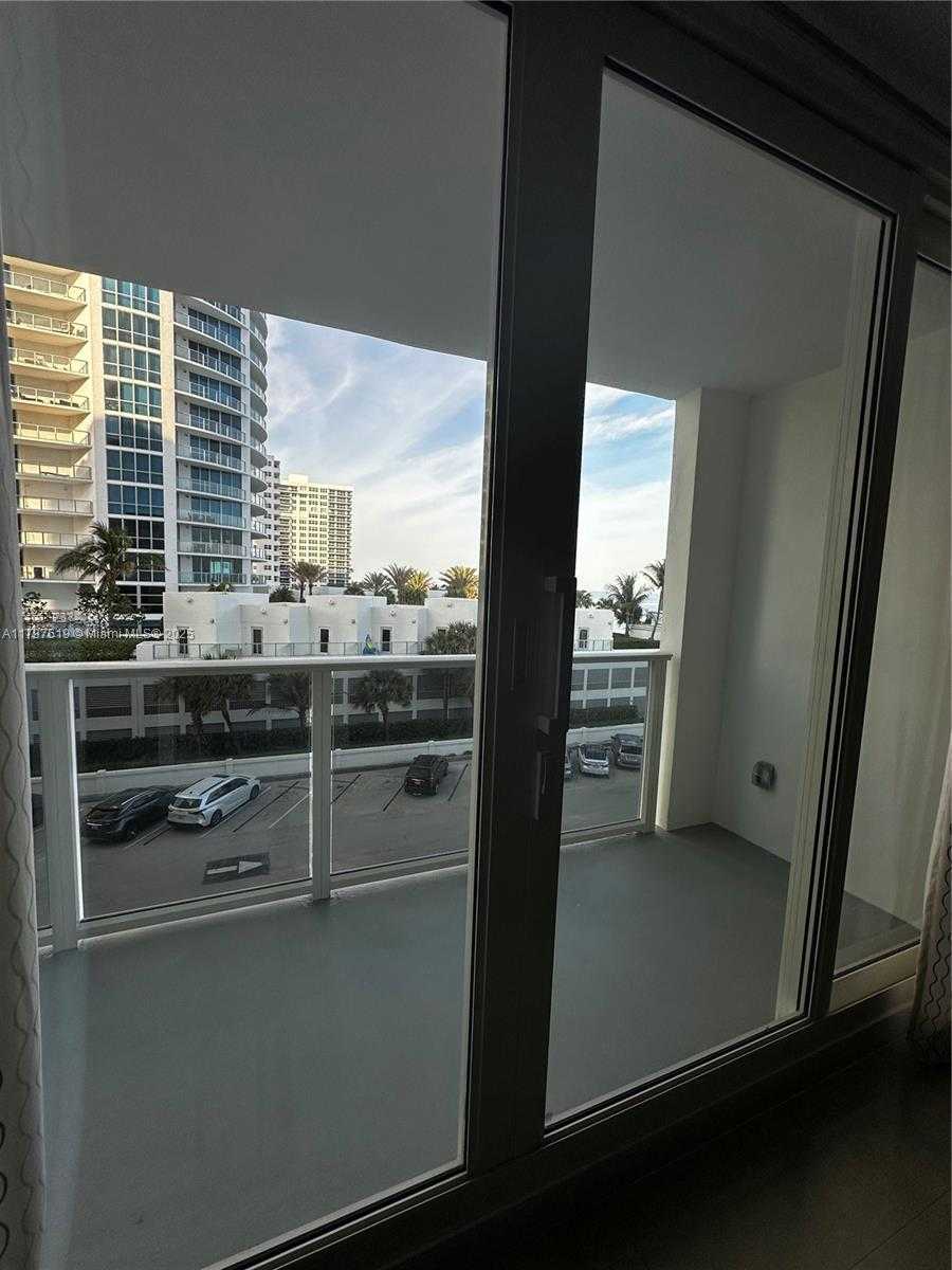 Small Image of 3505 SOUTH OCEAN DR #411, Hollywood Number 5