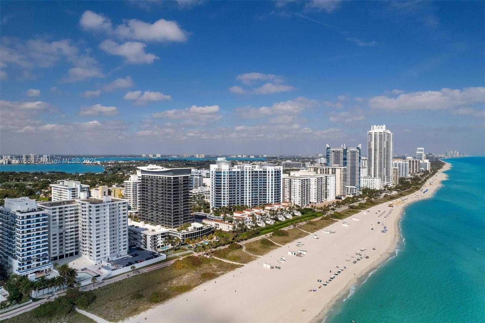 Small Image of 5875 COLLINS AVE #2005, Miami Beach Number 32