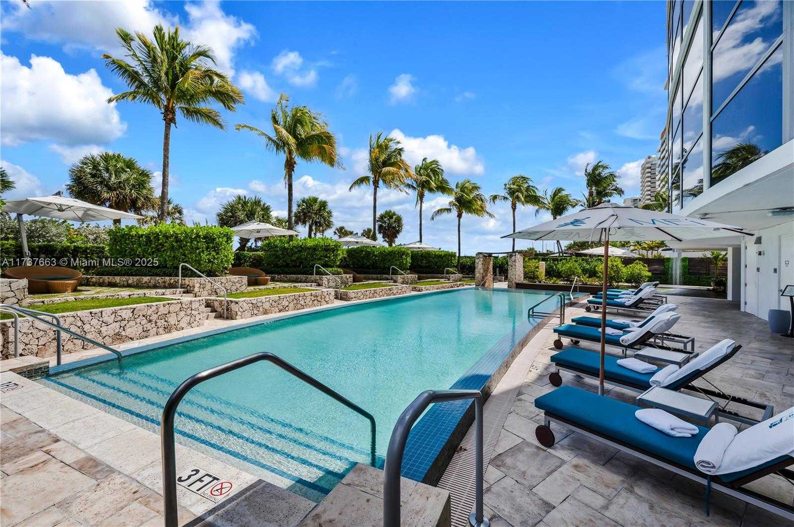 Small Image of 5875 COLLINS AVE #2005, Miami Beach Number 34