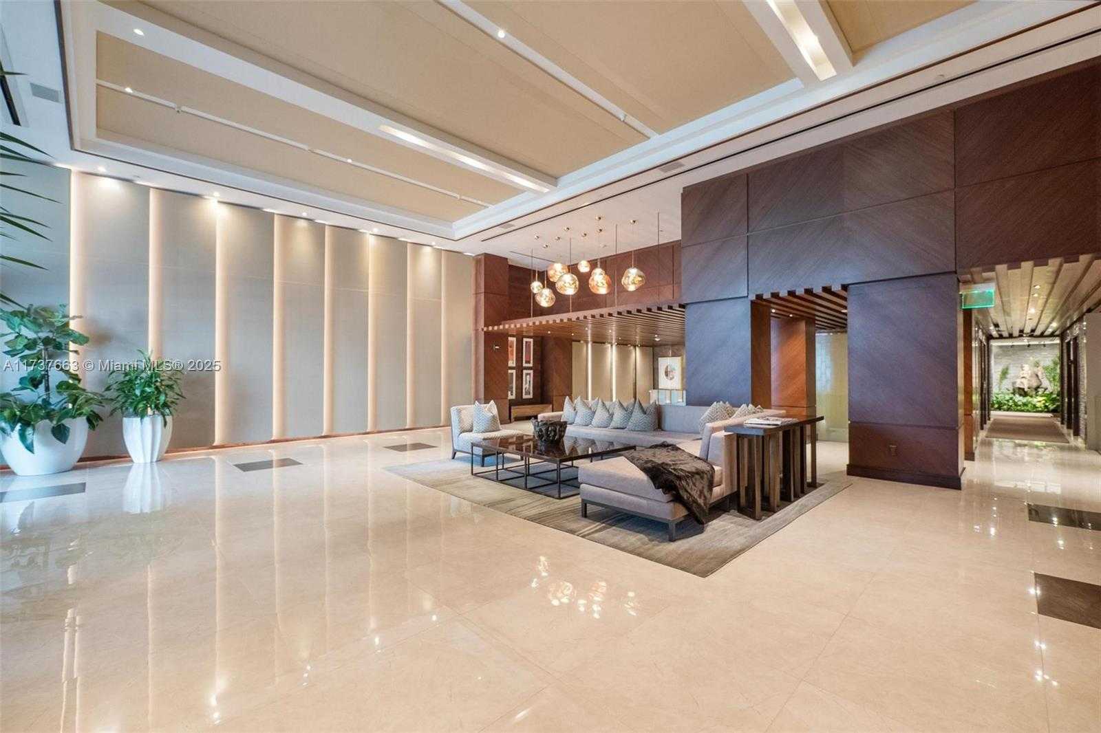 Small Image of 5875 COLLINS AVE #2005, Miami Beach Number 37