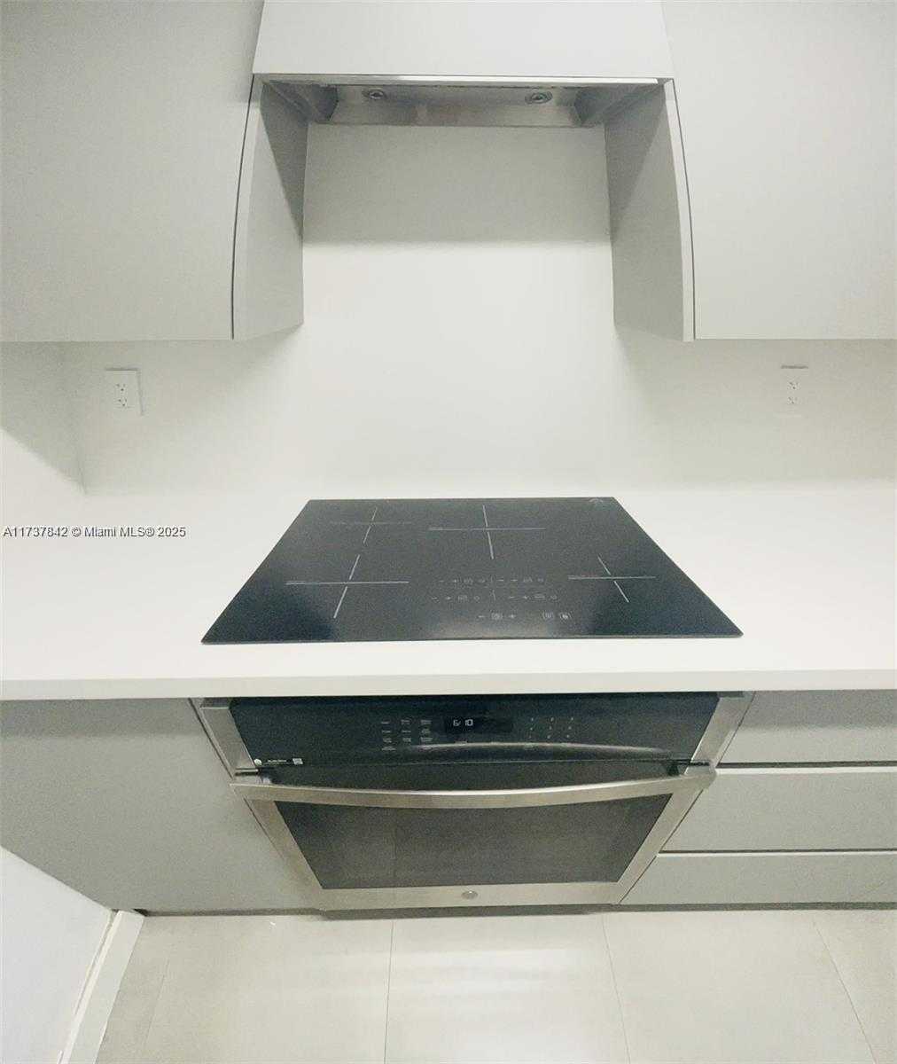 Small Image of 1865 79TH ST #12G, North Bay Village Number 31