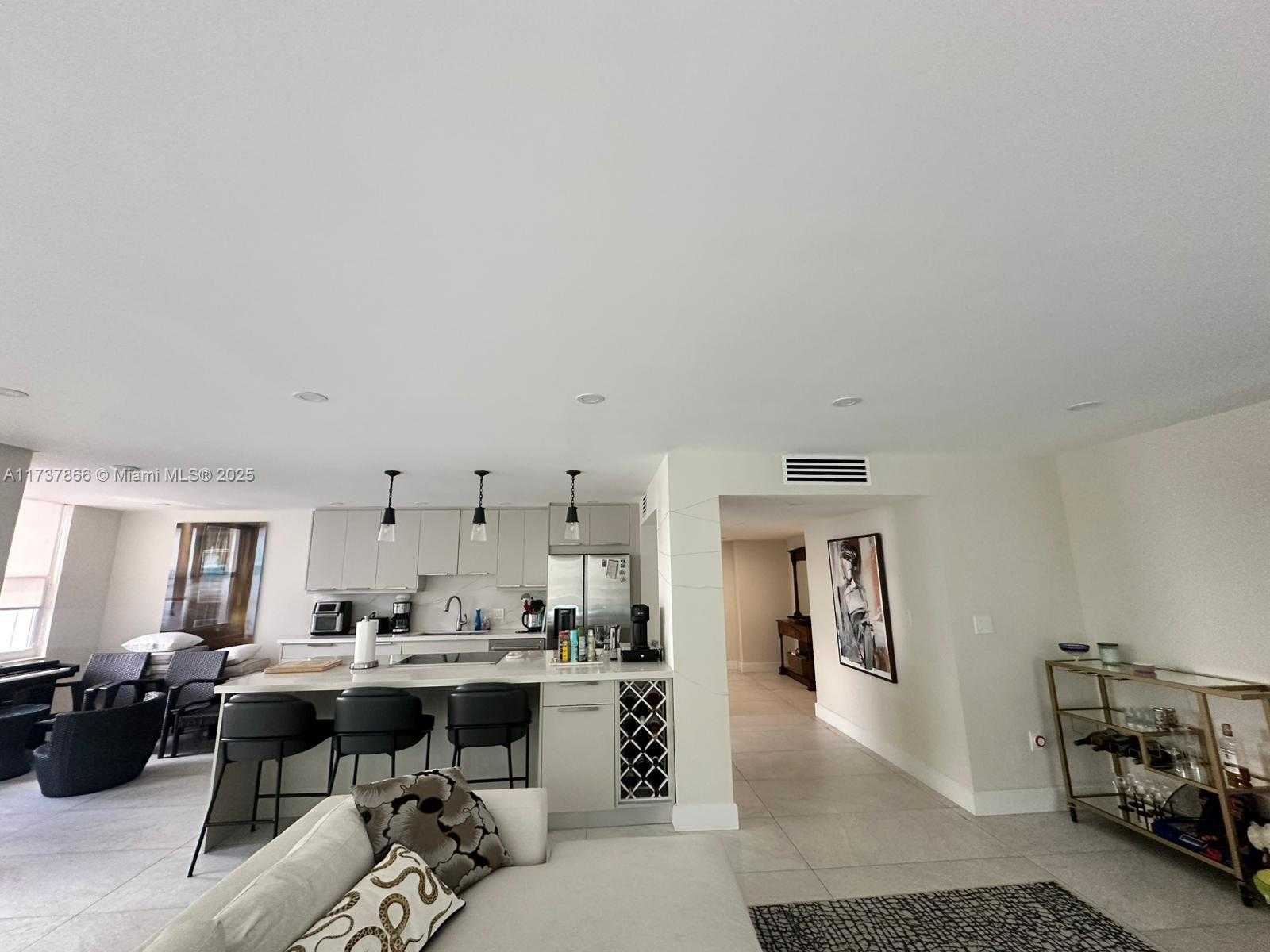 Imagen de Pequeño Objeto