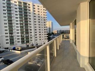 Small Image of 2751 SOUTH OCEAN DR #508S, Hollywood Number 8