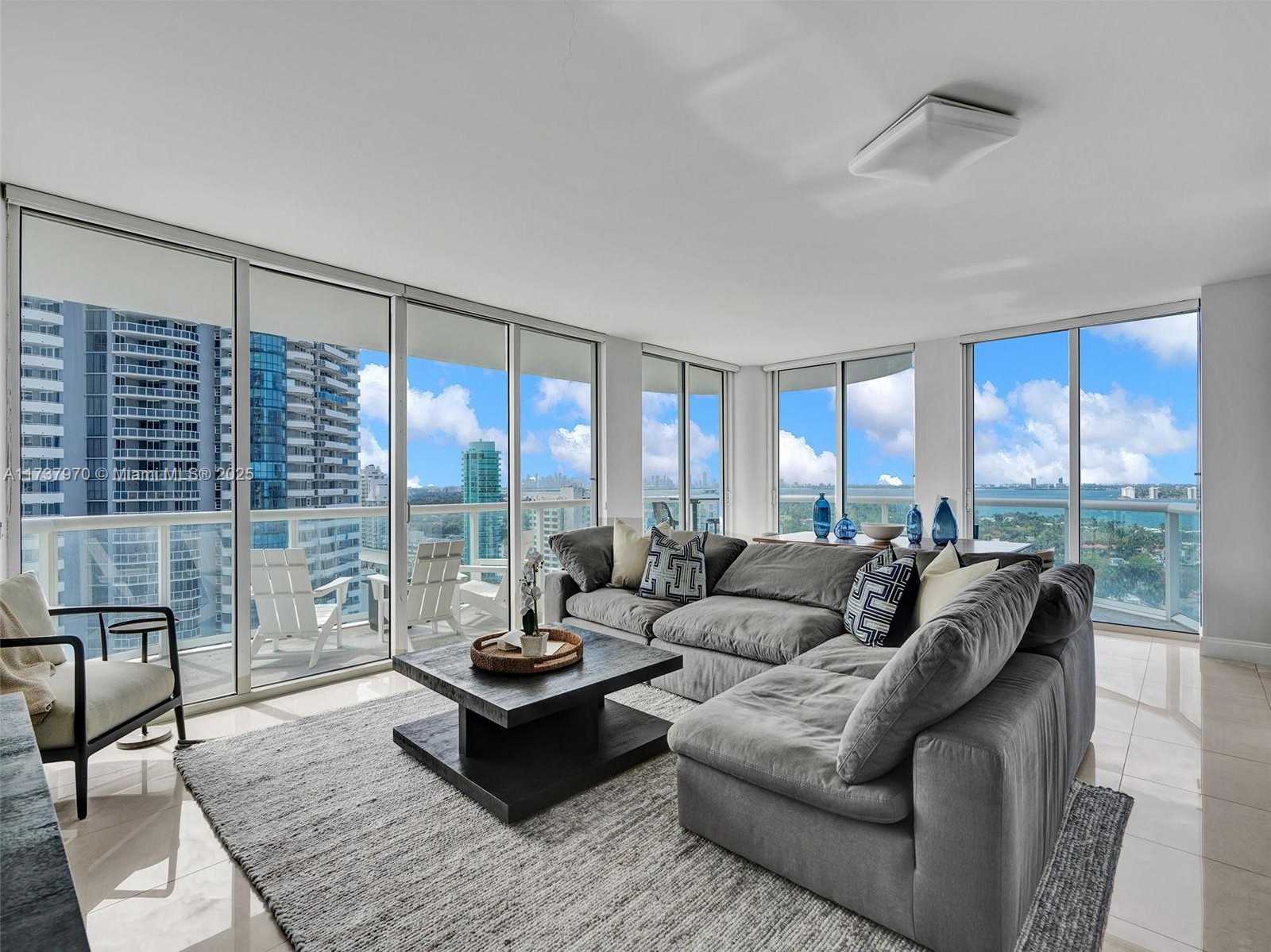 Small Image of 6365 COLLINS AVE #2007, Miami Beach Number 19