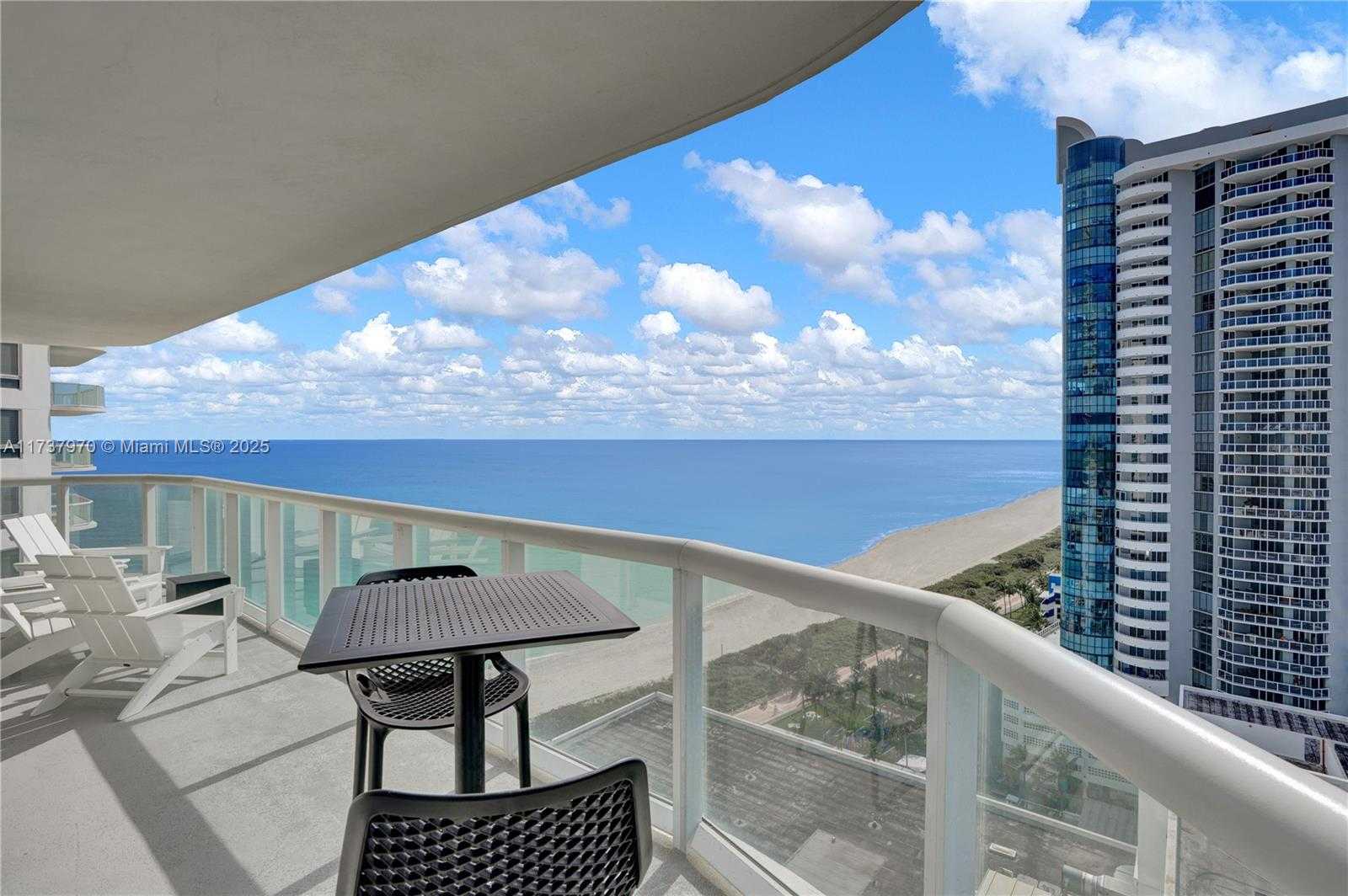 Small Image of 6365 COLLINS AVE #2007, Miami Beach Number 34