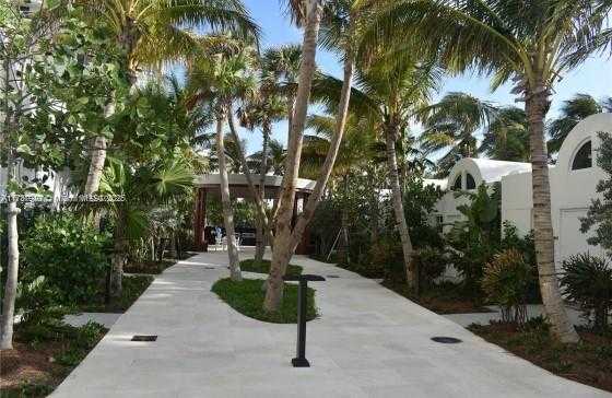 Small Image of 6365 COLLINS AVE #2007, Miami Beach Number 42