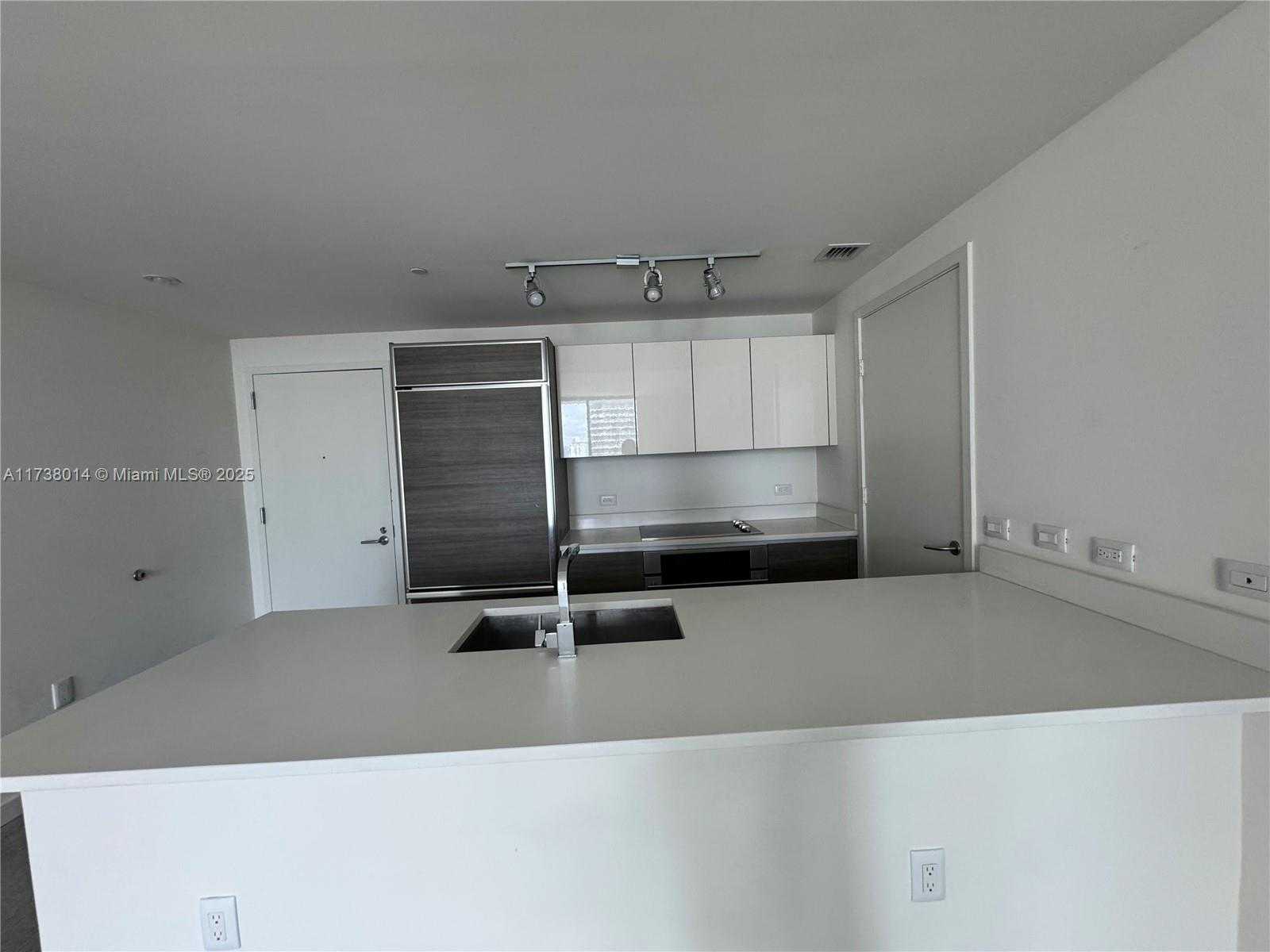 Small Image of 1100 SOUTH MIAMI AVE #3509, Miami Number 11