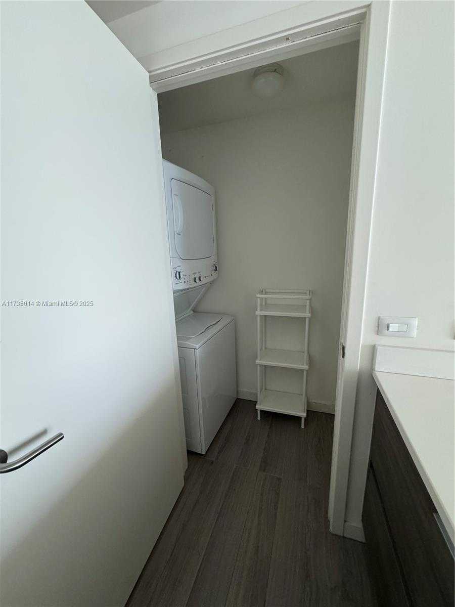 Small Image of 1100 SOUTH MIAMI AVE #3509, Miami Number 9