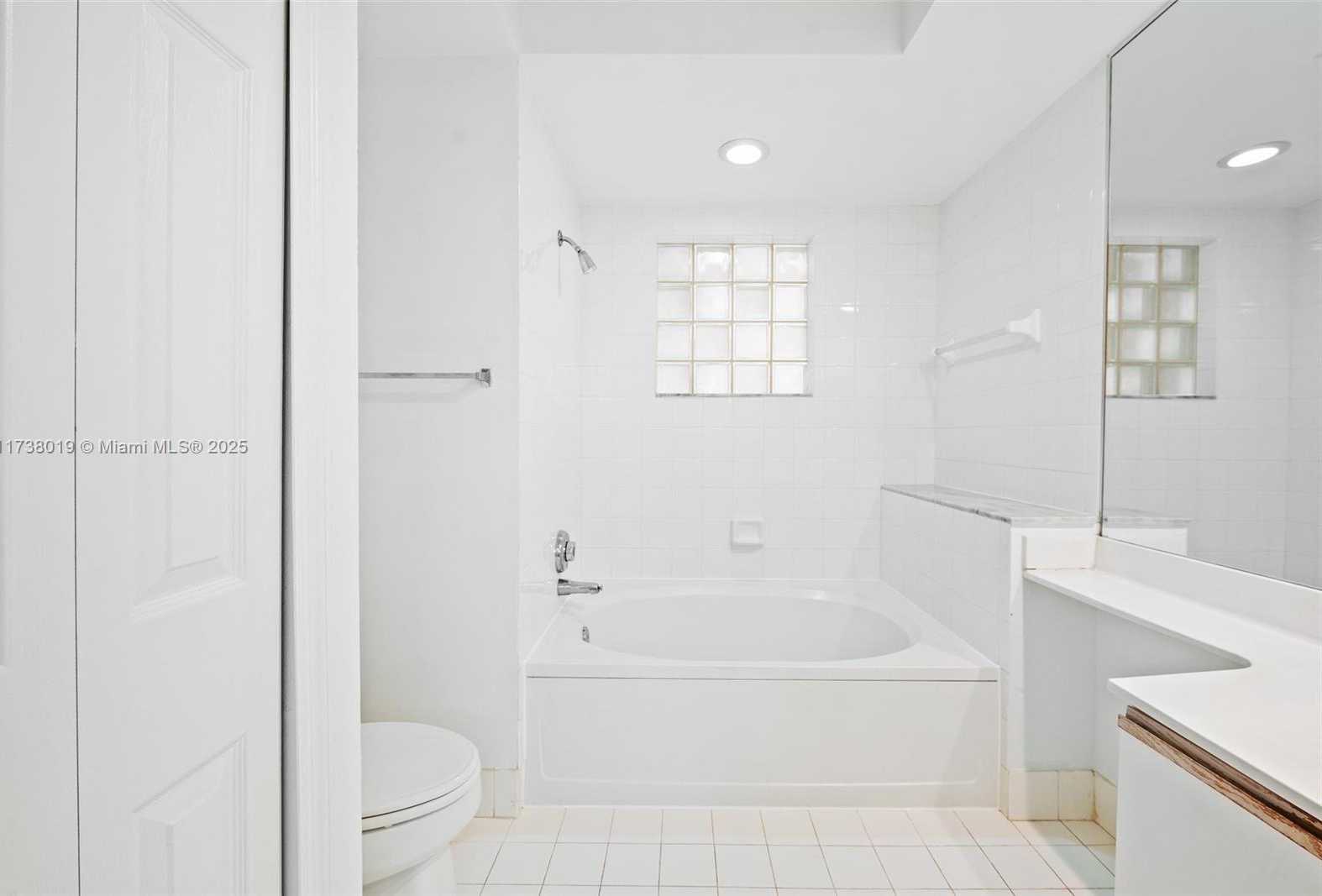 Small Image of 3205 NORTH EAST 184TH ST #9304, Aventura Number 9