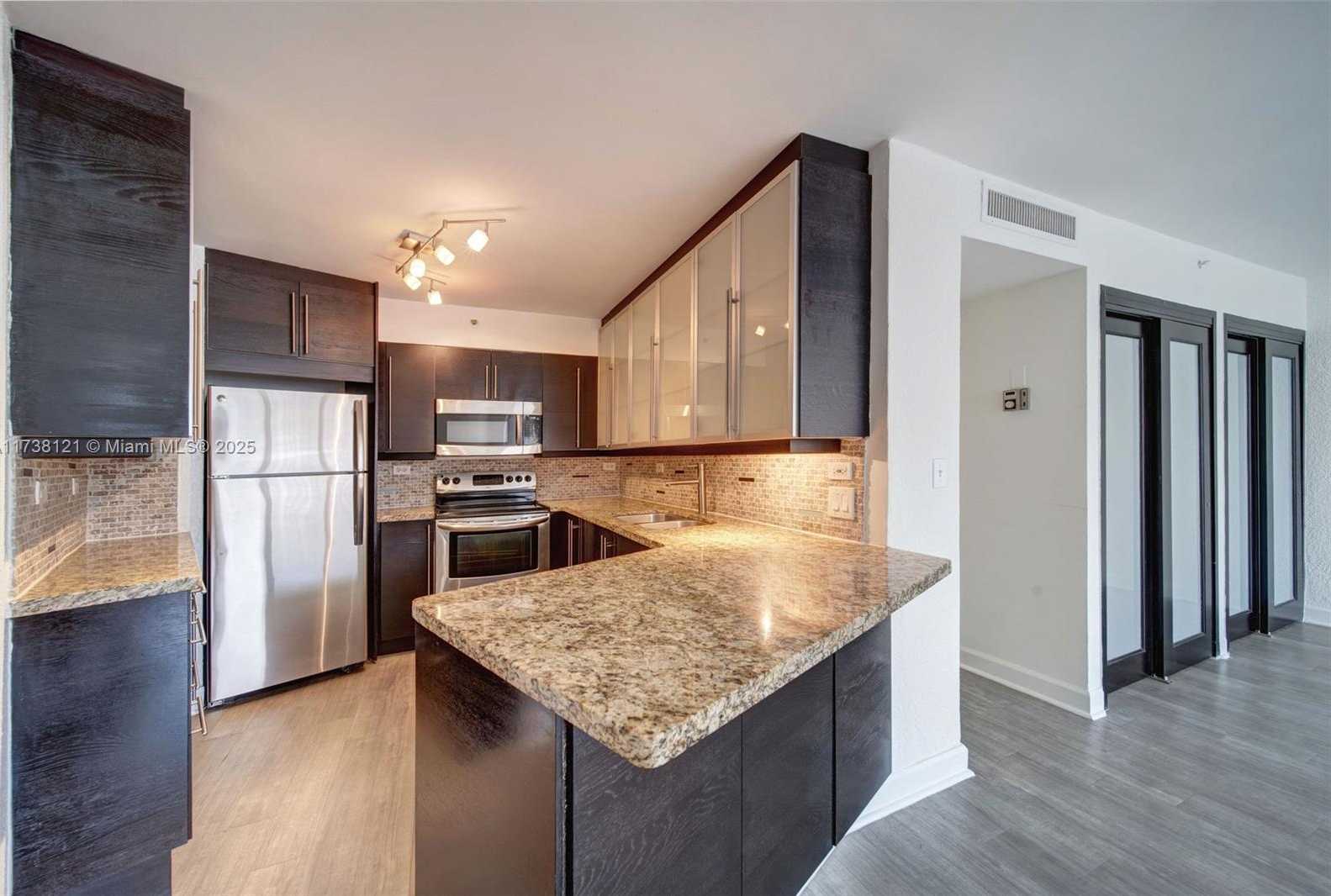 Small Image of 1500 BAY RD #S-1456, Miami Beach Number 4