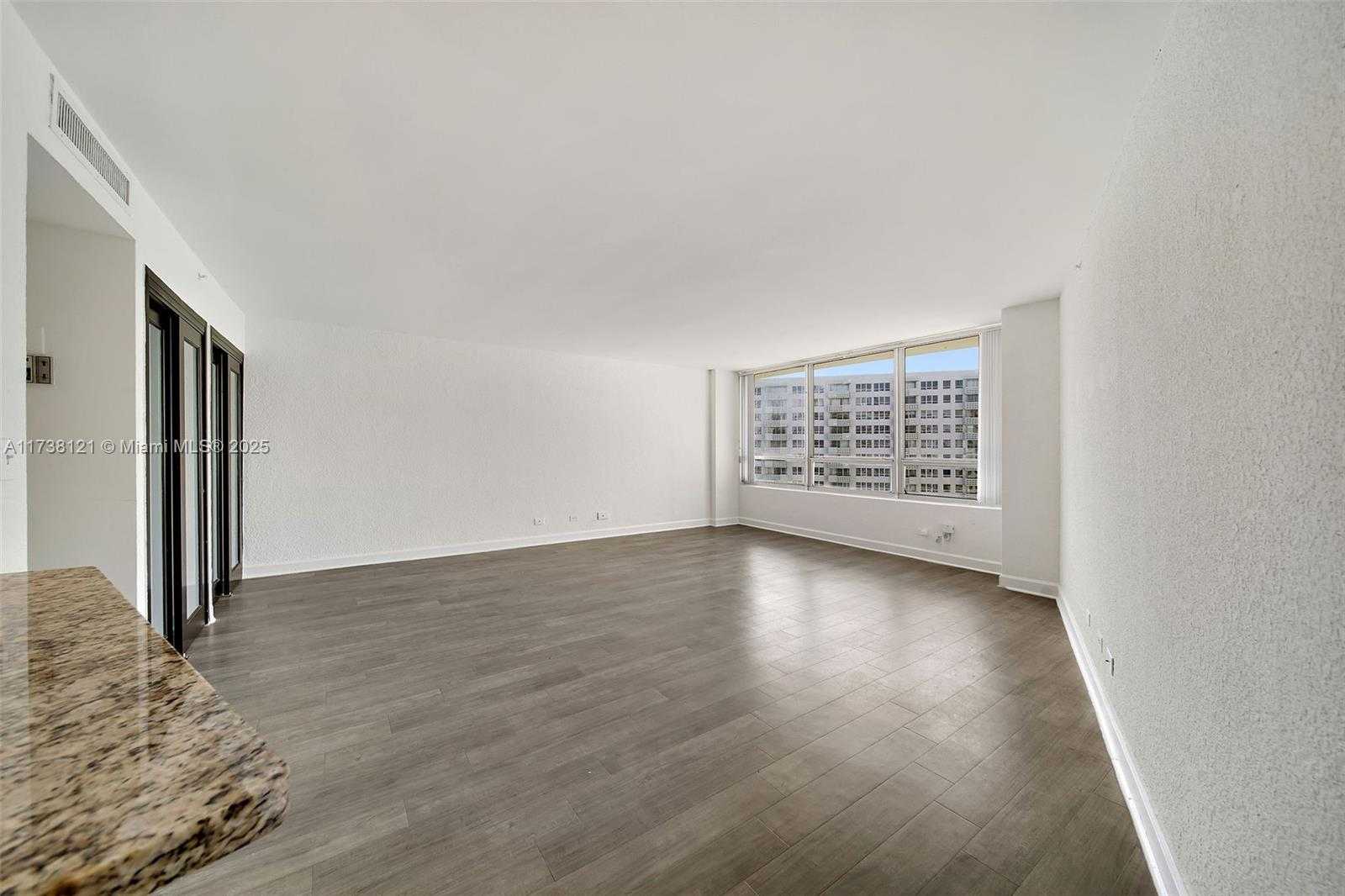 Small Image of 1500 BAY RD #S-1456, Miami Beach Number 8