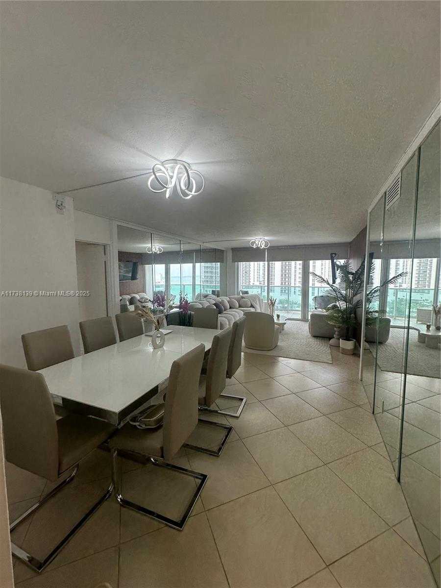 Small Image of 100 BAYVIEW DR #1114, Sunny Isles Beach Number 6