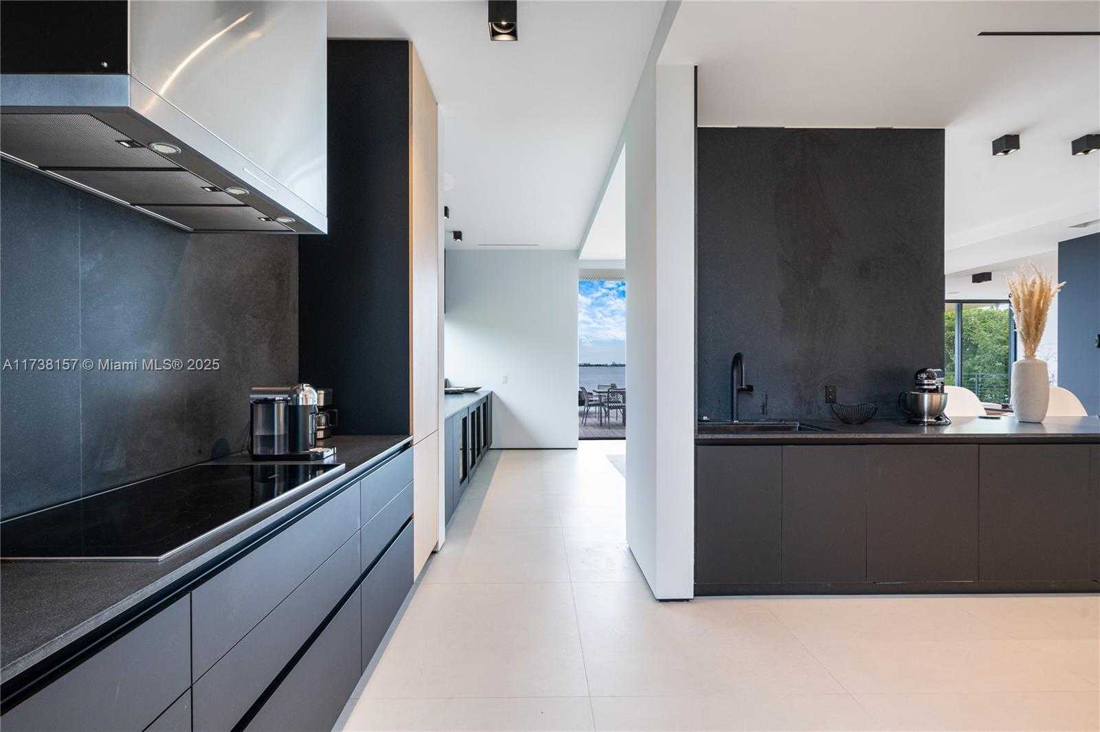 Small Image of 1369 NORTH VENETIAN WAY, Miami Number 13