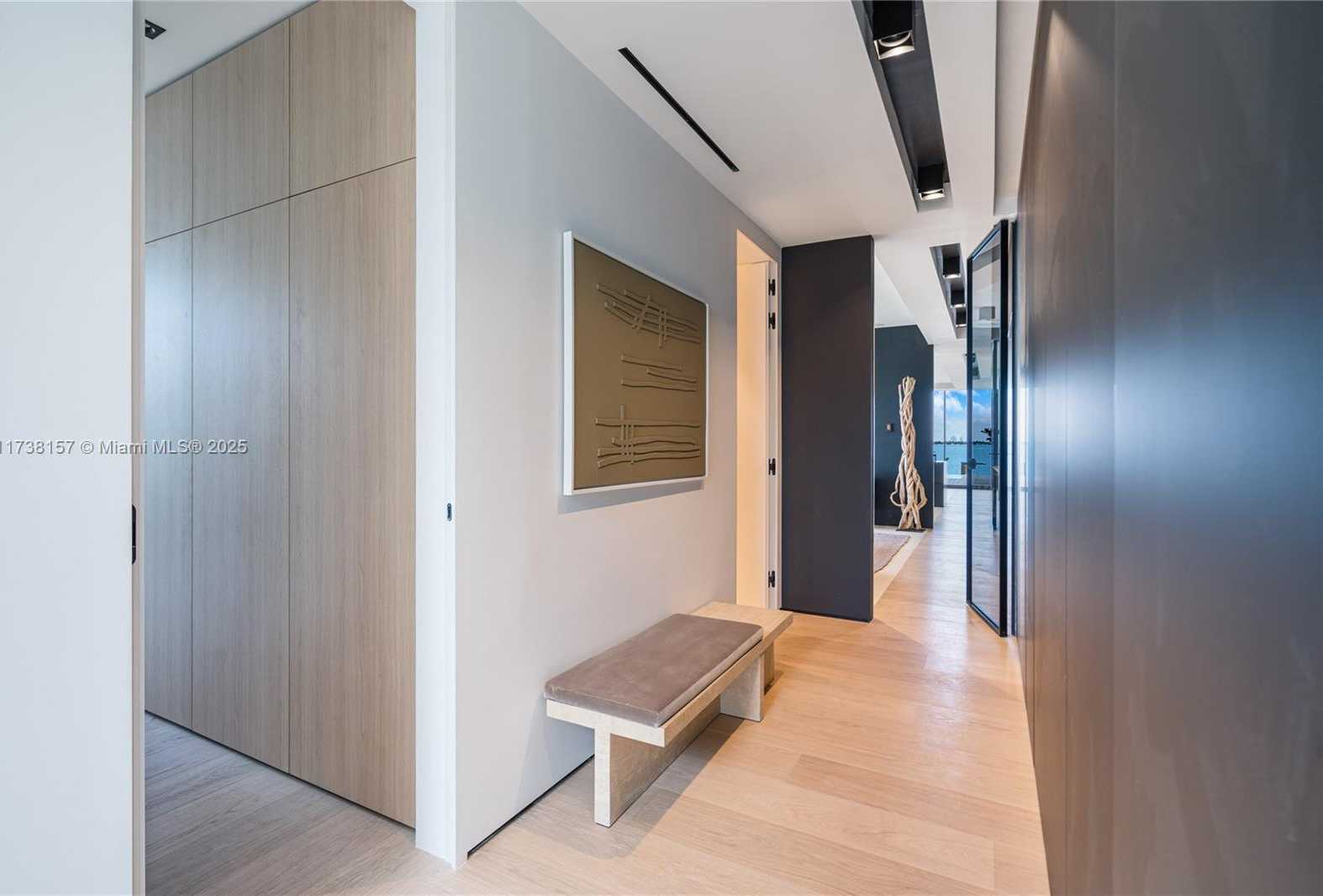 Small Image of 1369 NORTH VENETIAN WAY, Miami Number 31