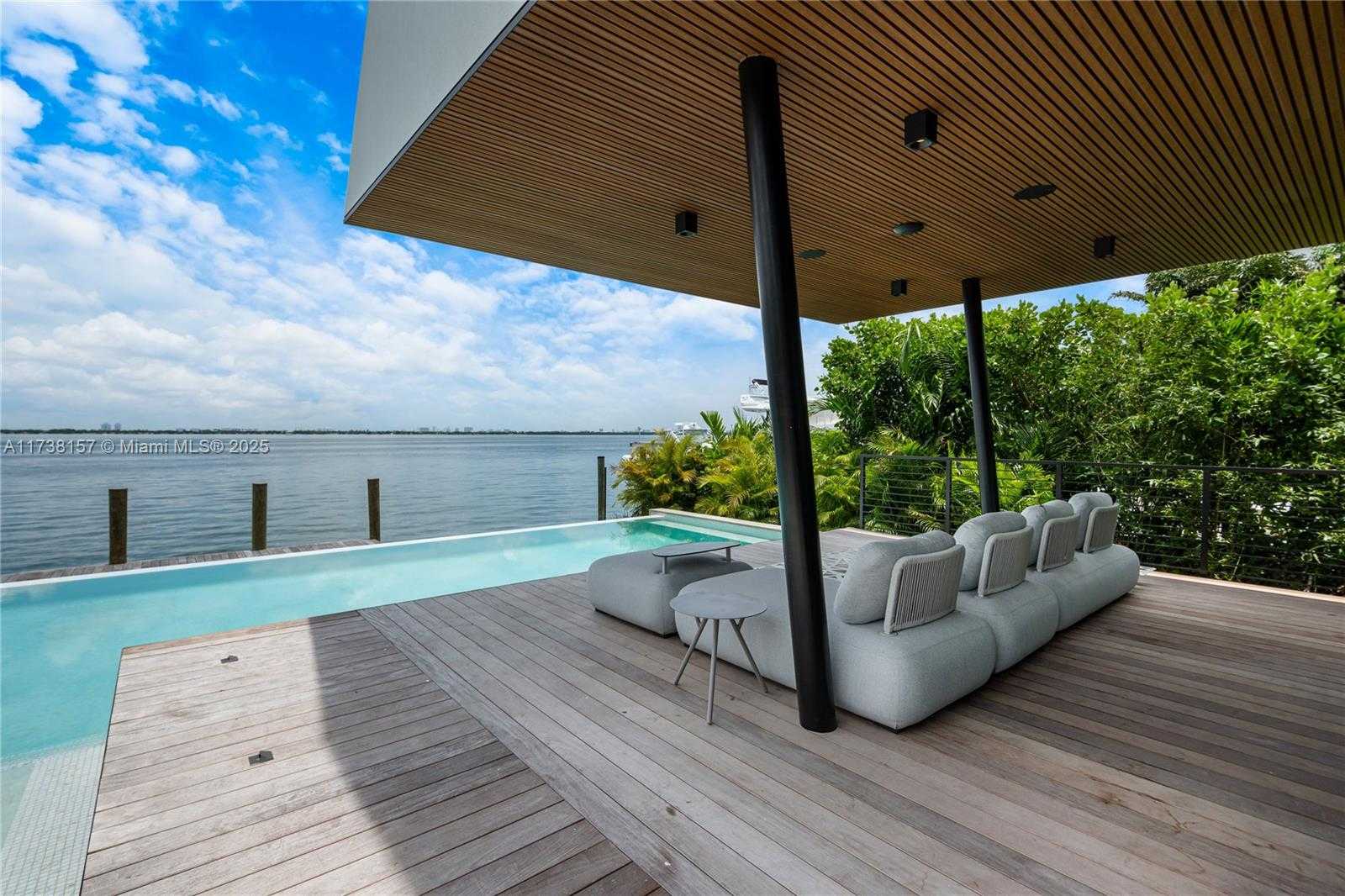 Small Image of 1369 NORTH VENETIAN WAY, Miami Number 51
