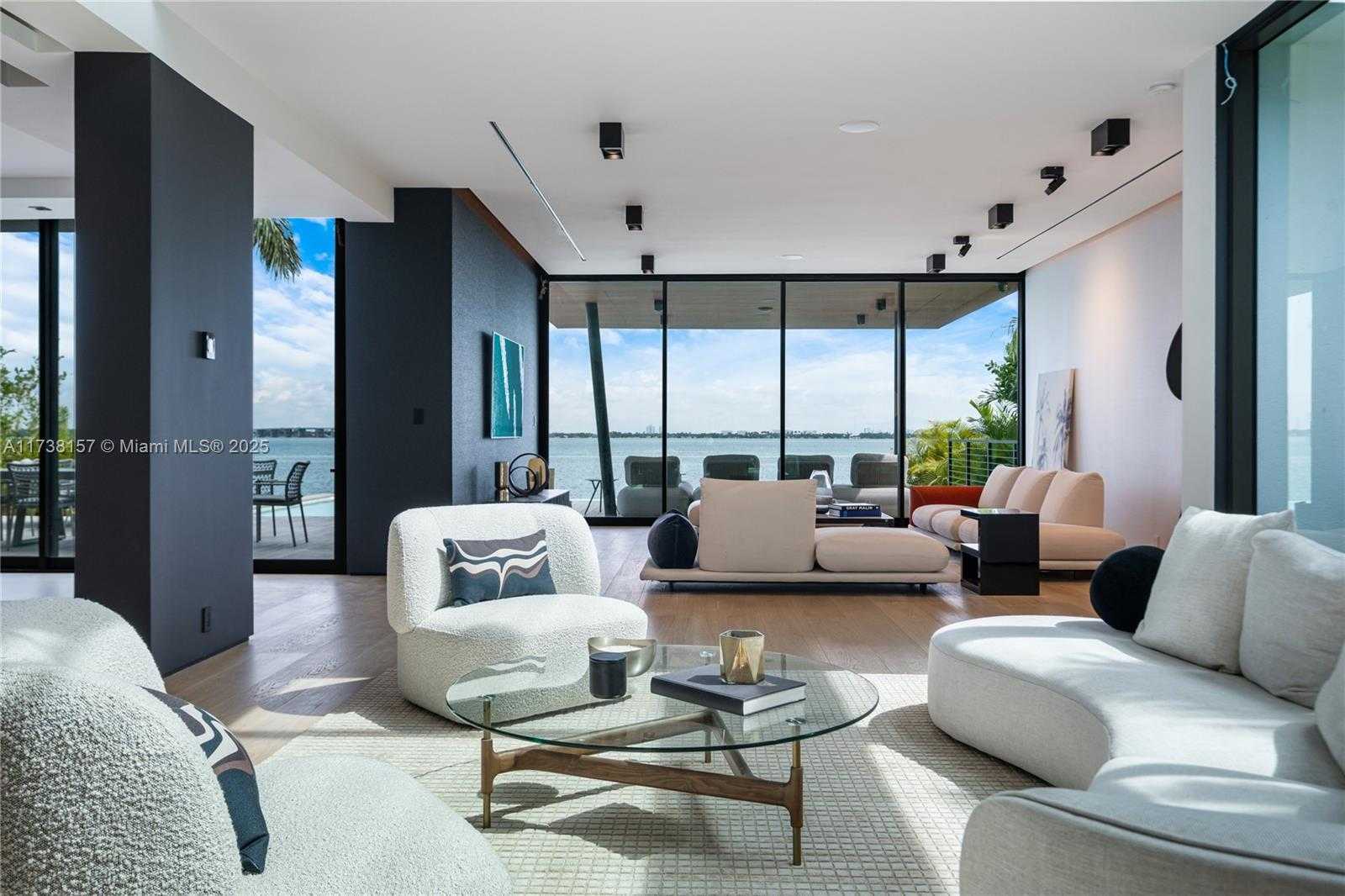 Small Image of 1369 NORTH VENETIAN WAY, Miami Number 8