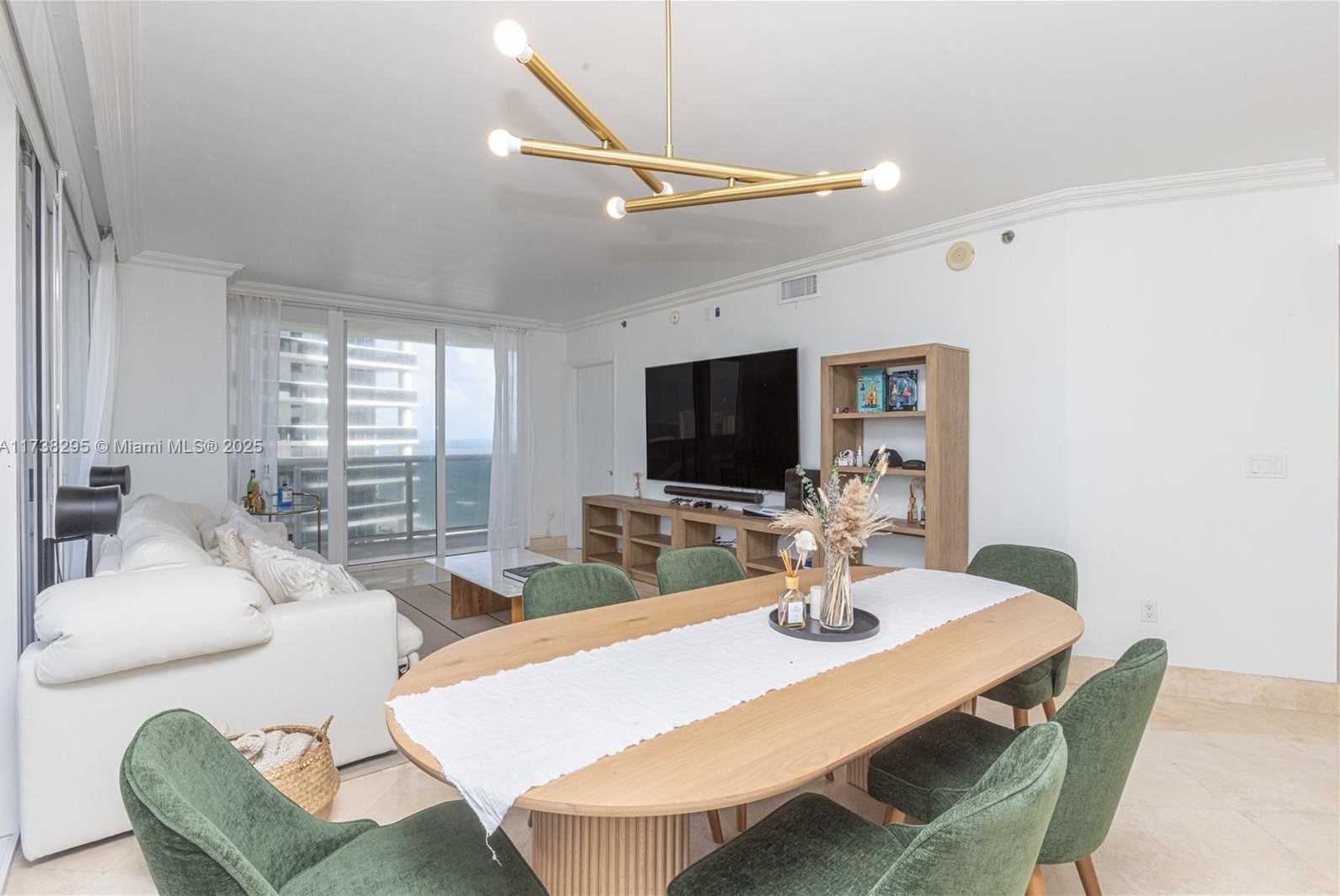 Small Image of 1830 SOUTH OCEAN DR #2108, Hallandale Beach Number 14