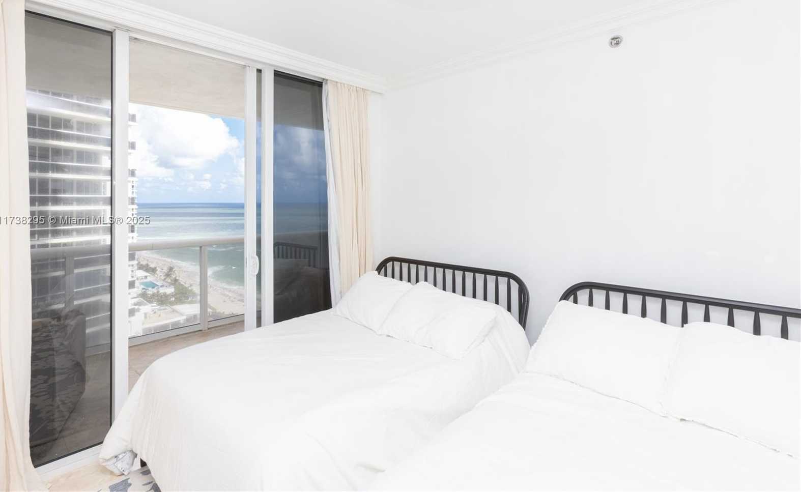Small Image of 1830 SOUTH OCEAN DR #2108, Hallandale Beach Number 20