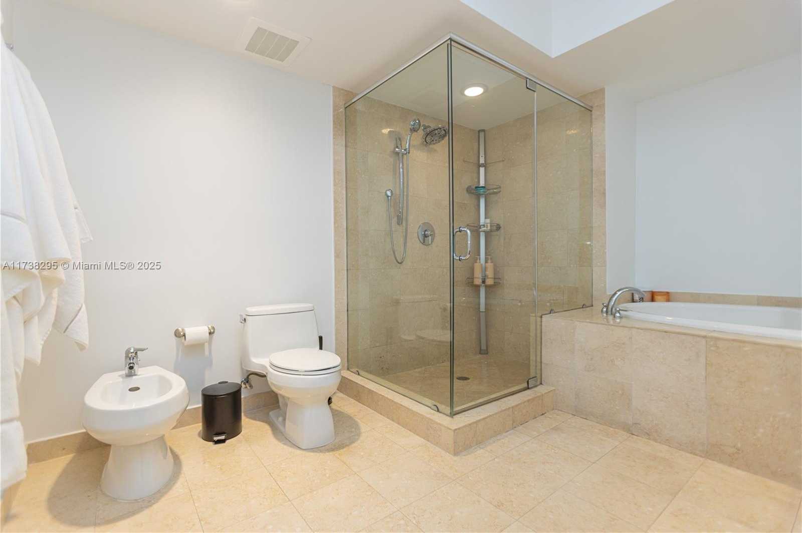 Small Image of 1830 SOUTH OCEAN DR #2108, Hallandale Beach Number 23