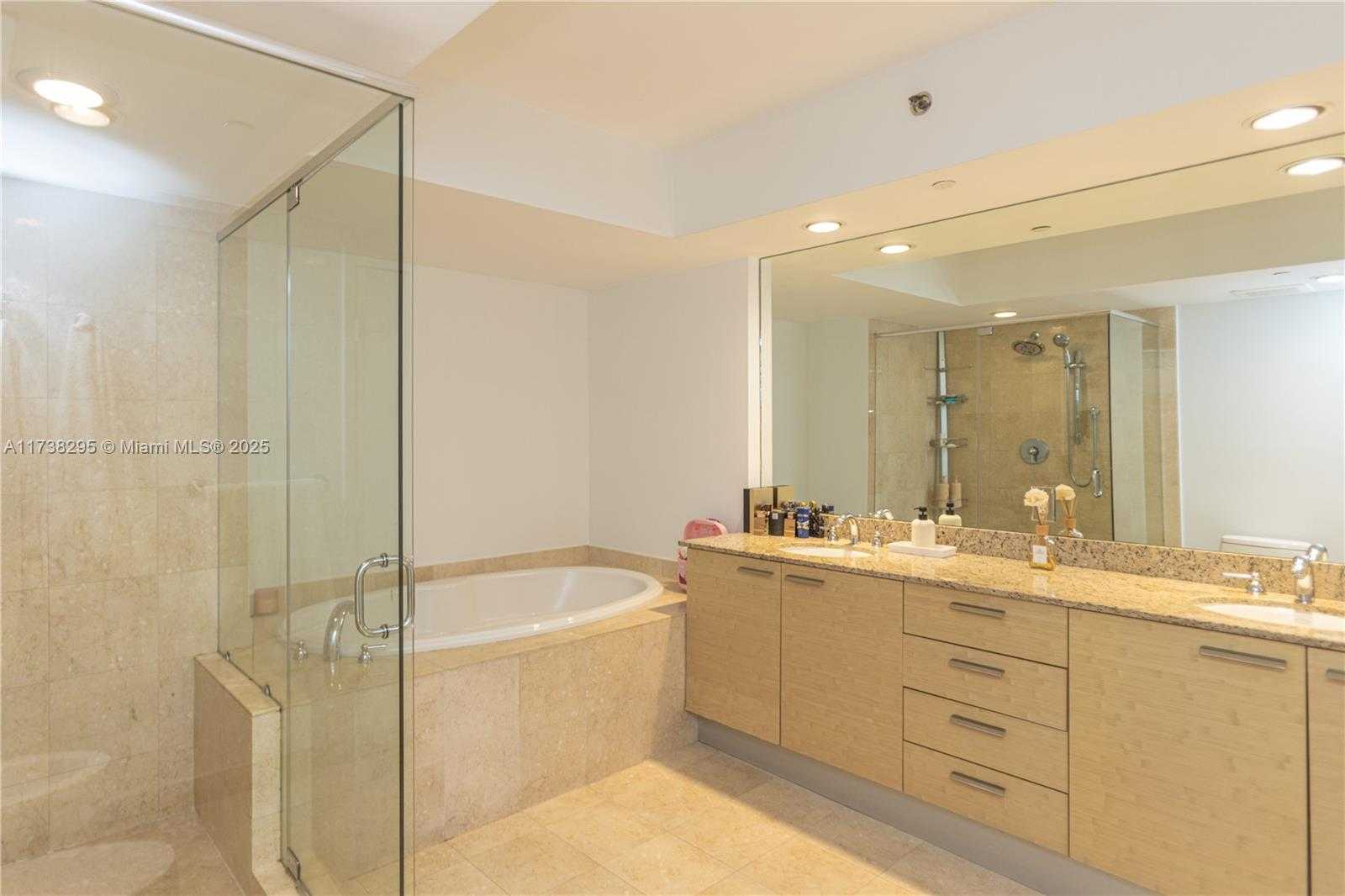 Small Image of 1830 SOUTH OCEAN DR #2108, Hallandale Beach Number 24