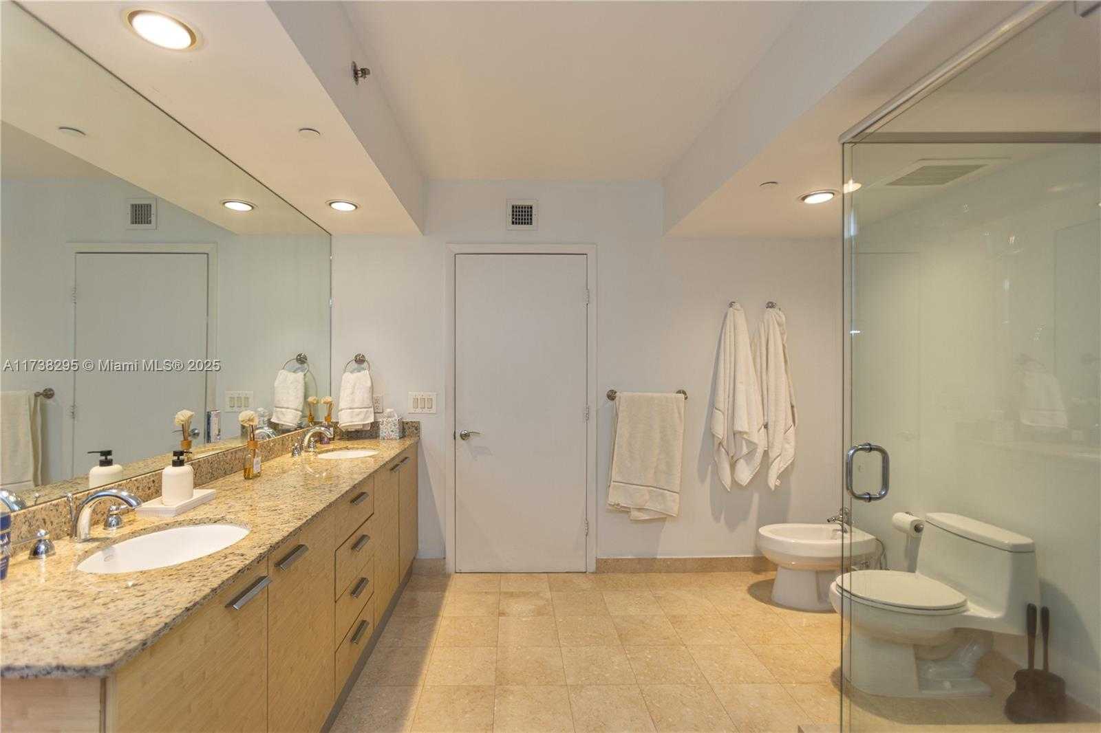 Small Image of 1830 SOUTH OCEAN DR #2108, Hallandale Beach Number 27