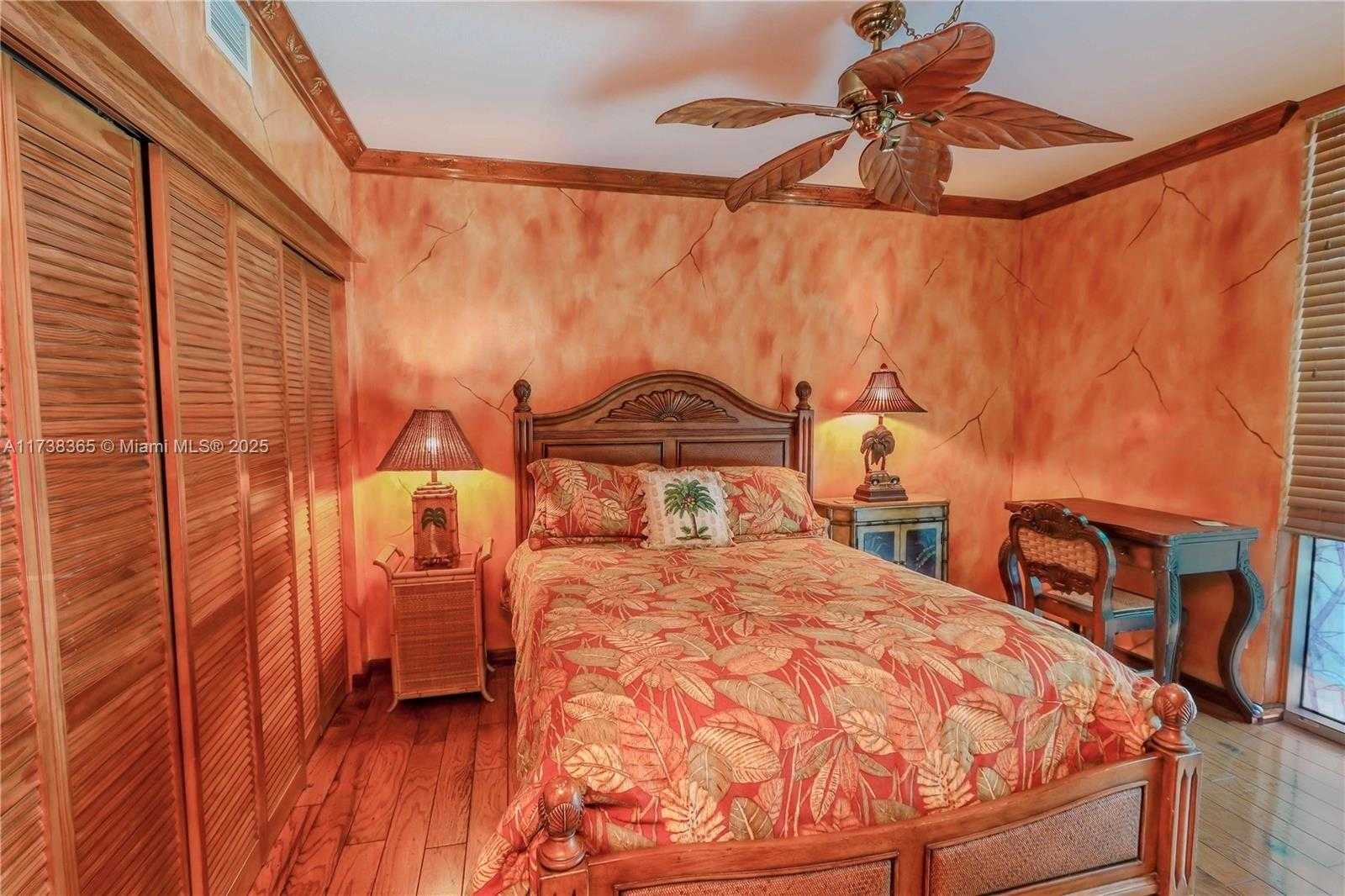 Small Image of 335 SOUTH BISCAYNE BLVD #1500, Miami Number 11