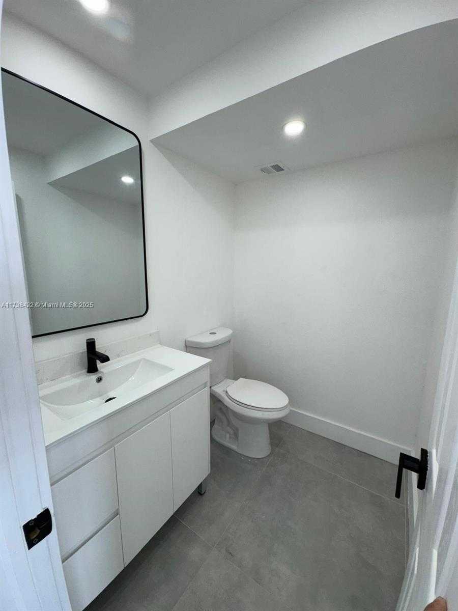 Small Image of 16710 NORTH EAST 9TH AVE #805, North Miami Beach Number 10