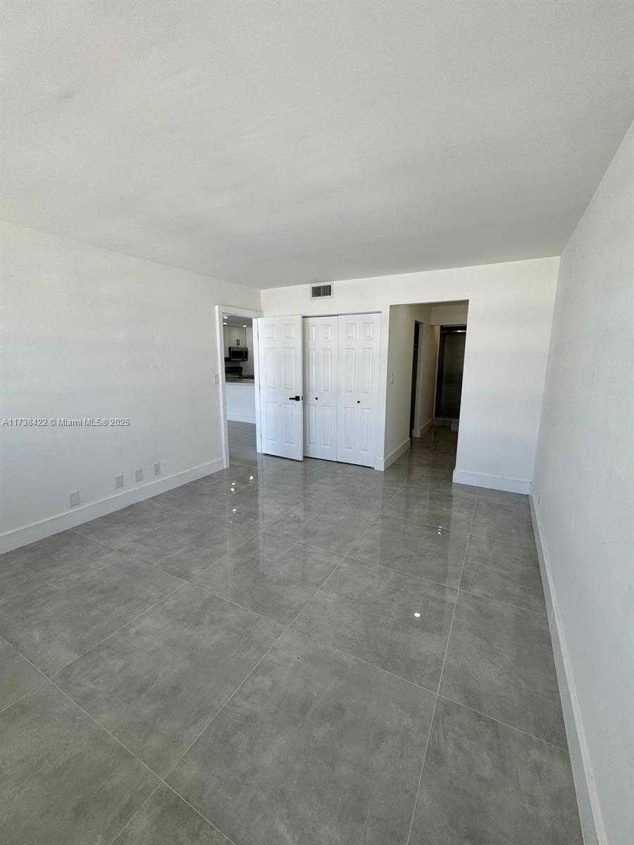 Small Image of 16710 NORTH EAST 9TH AVE #805, North Miami Beach Number 14